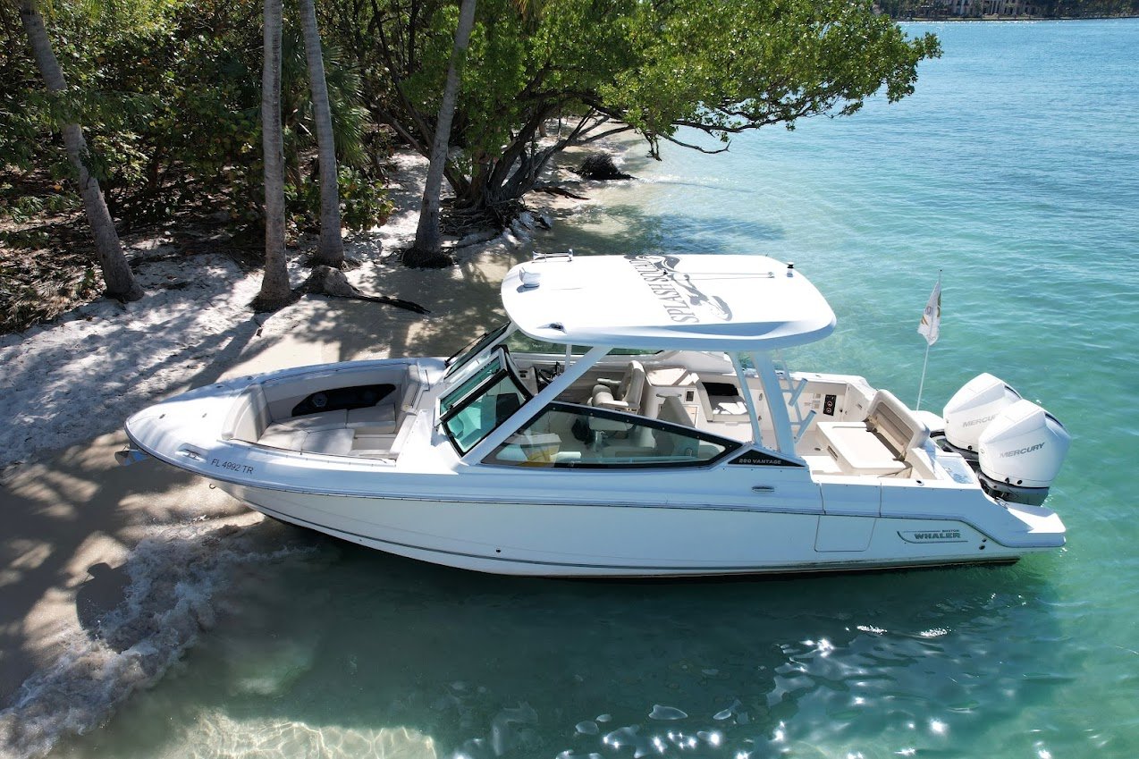 28' BOSTON WHALER - FREE YACHT MIAMI 1.jpeg