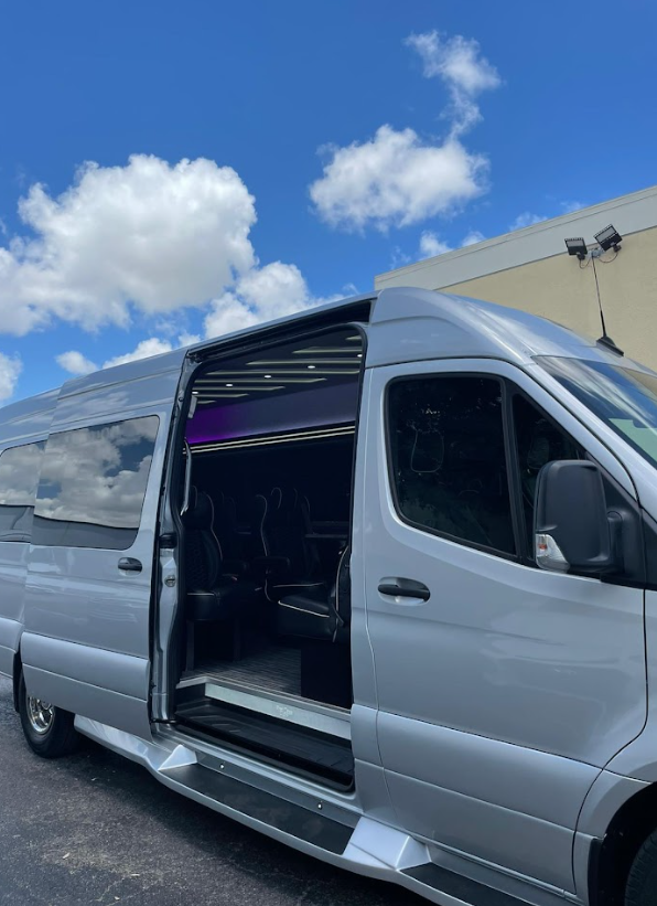 MERCEDES SPRINTER JET - FREE MIAMI 1.png