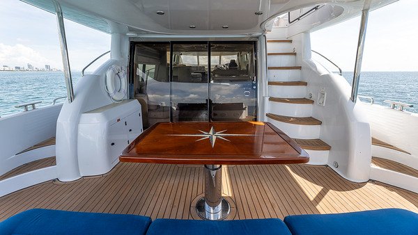 75' SUNSEEKER MR - FREE YACHT MIAMI 4.jpeg