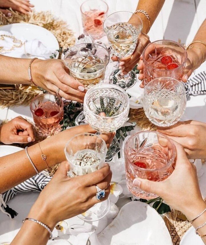 🥂 It&rsquo;s Friyay!🥂 Keep it classy and safe by staying home this weekend. ⠀⠀⠀⠀⠀⠀⠀⠀⠀
⠀⠀⠀⠀⠀⠀⠀⠀⠀
As always, remember to shop small, order takeout, and #maskup. ⠀⠀⠀⠀⠀⠀⠀⠀⠀
⠀⠀⠀⠀⠀⠀⠀⠀⠀
❤️