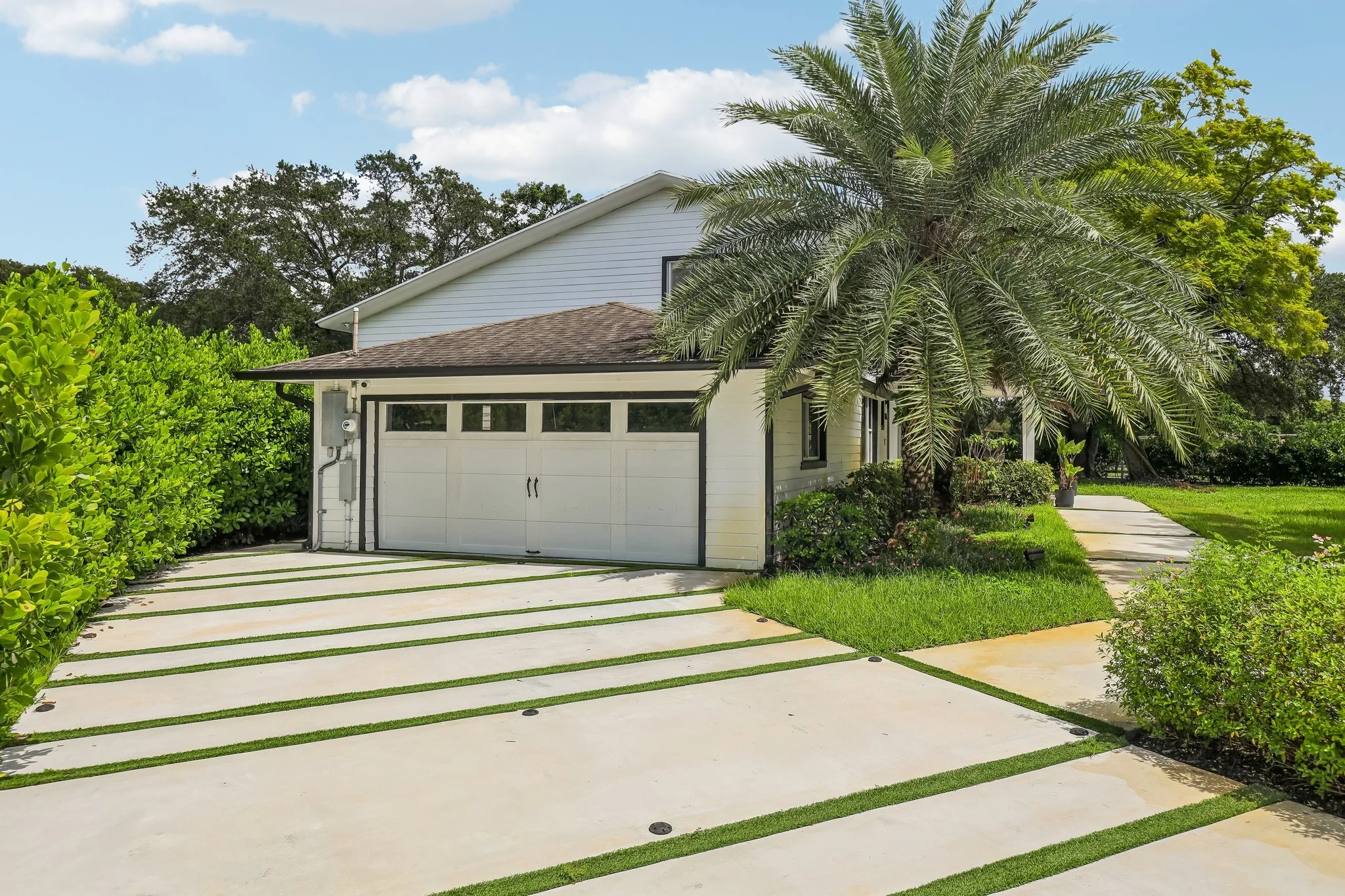 4-web-or-mls-SW 50th Street-S2609-004.jpg