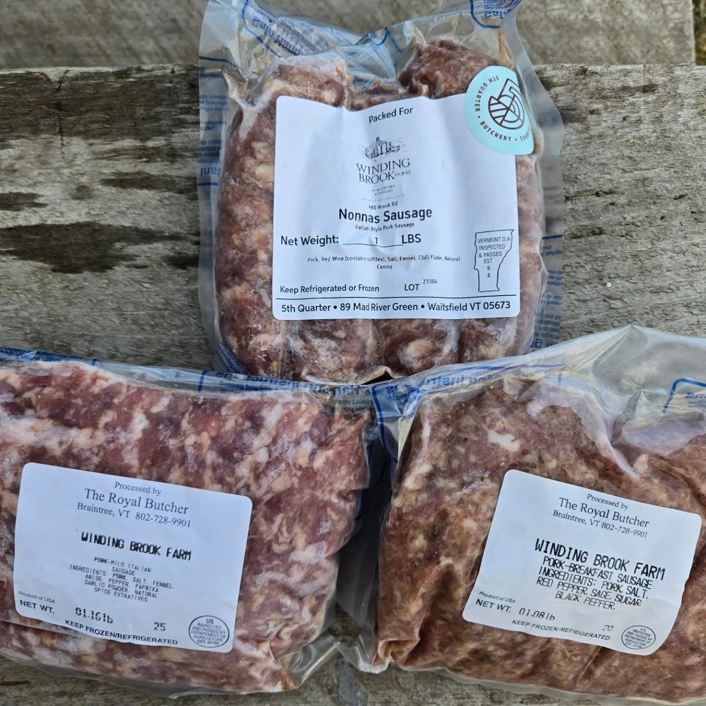 Weekly special: a pound of ground breakfast sausage, a pound of ground Italian, and a package of Nonna's Italian links! $25, thats 30% off! 

We want to be YOUR farm.  Message, text, or email to order!  Delivery possible.
