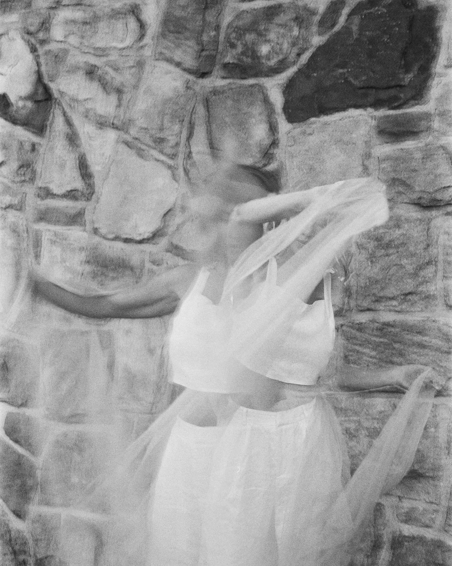 to be in communion with the great tapestry of life. 
every thread woven playing its part,
in this exquisite dance, 
this melodic song, 
this primordial vibration 〰️

portrait sessions with missy
@psychedelic_retreats 

#FilmPhotography #PortraitSessi