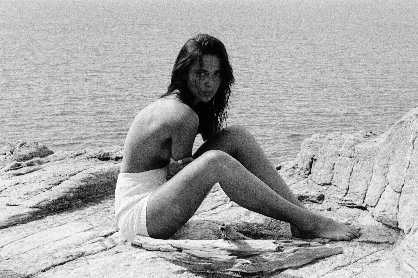 cliffside campfire 〰️

@luisaxxgabriela 

#35mmfilm
