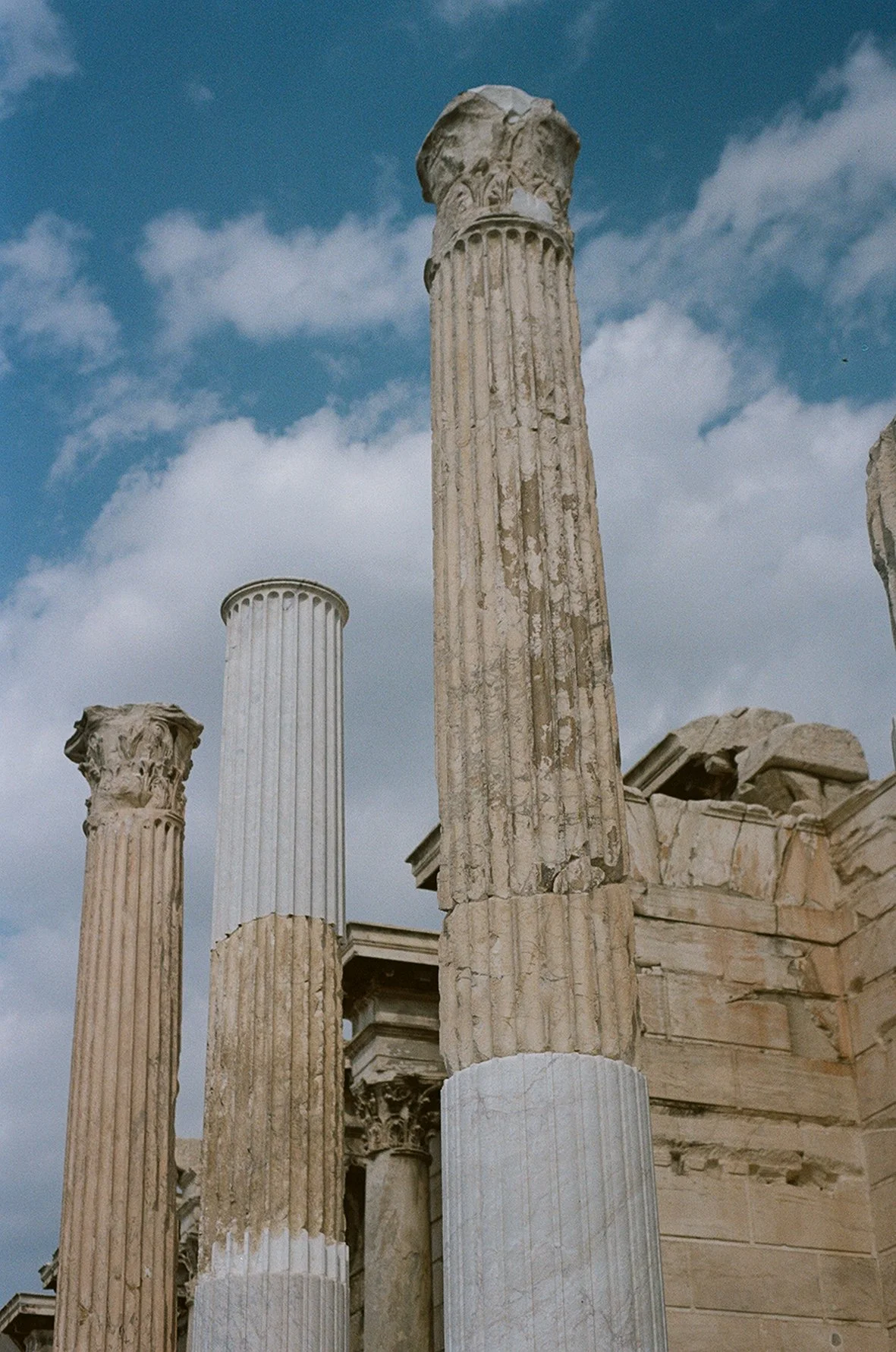 HADRIANS LIBRARY i_36270031.JPG