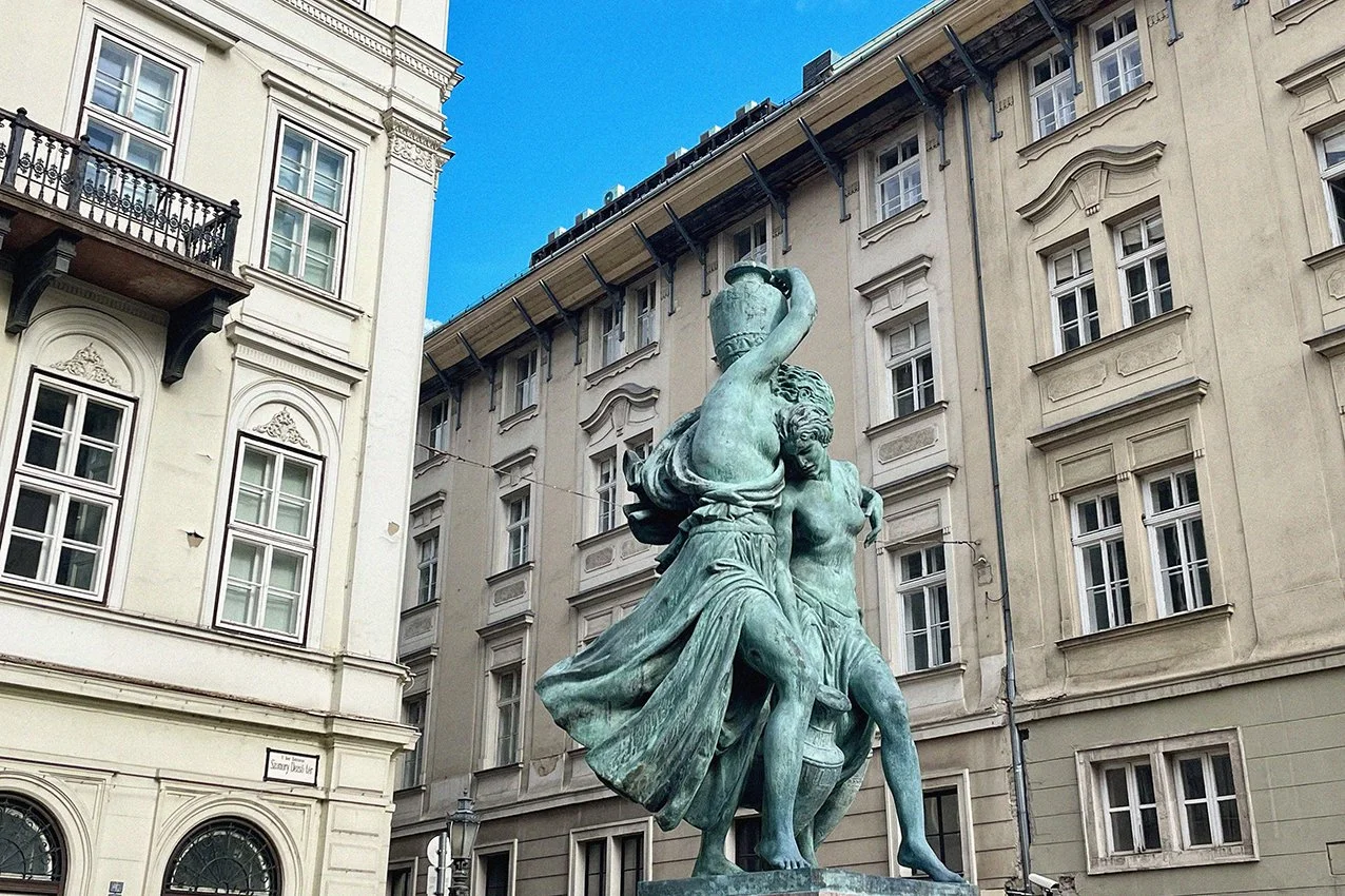 BUDAPEST-EXTERIORS ii_9098_low.jpg