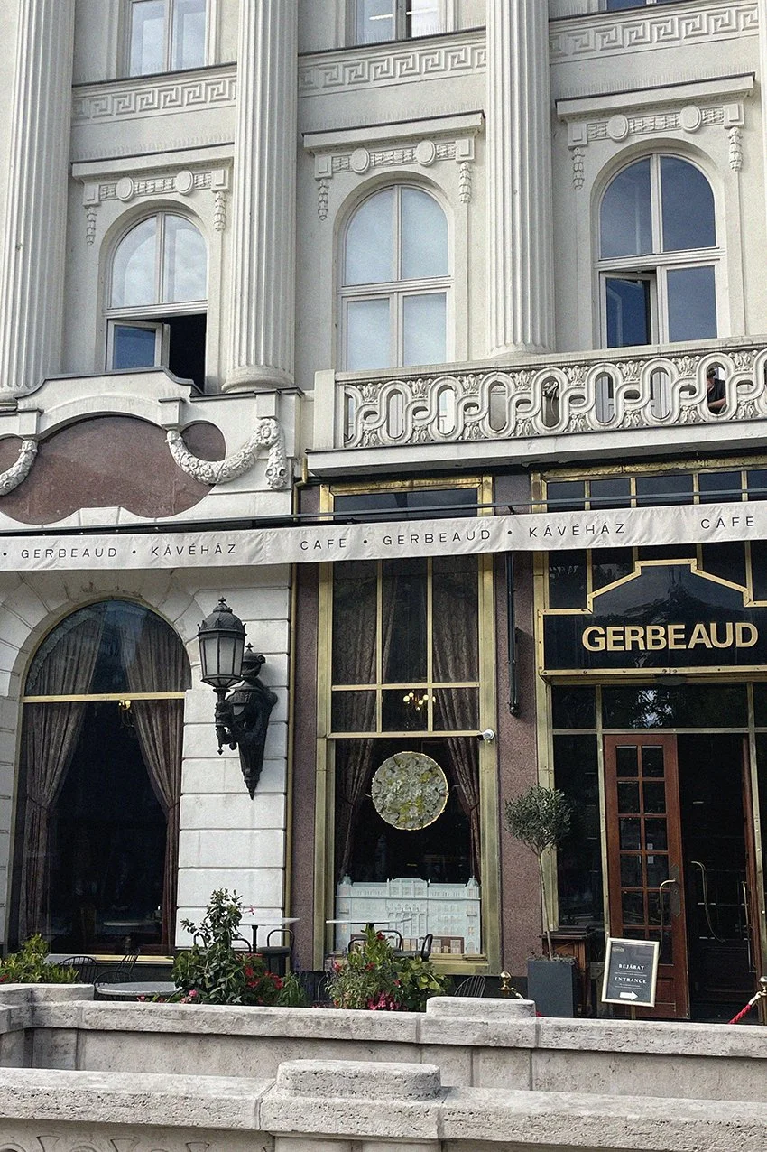 BUDAPEST-EXTERIORS iii_9109_low.jpg