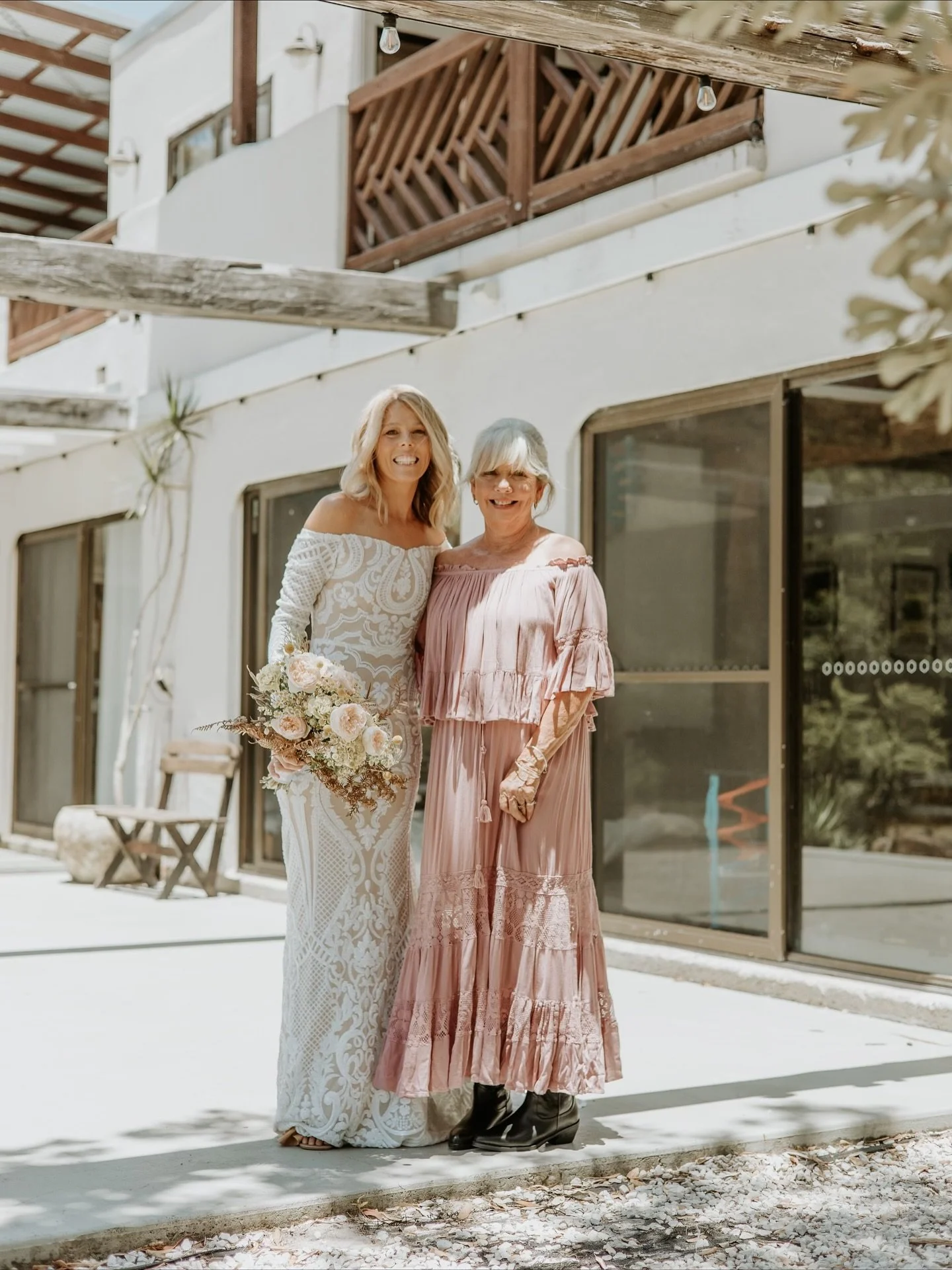 Katie &amp; Martin&rsquo;s day was all about intimacy, beauty, and intentional details 🤍

Soft textures, earthy tones and airy blooms came together to create a moment that felt truly theirs.

Designing intimate weddings is where we shine &mdash; bes
