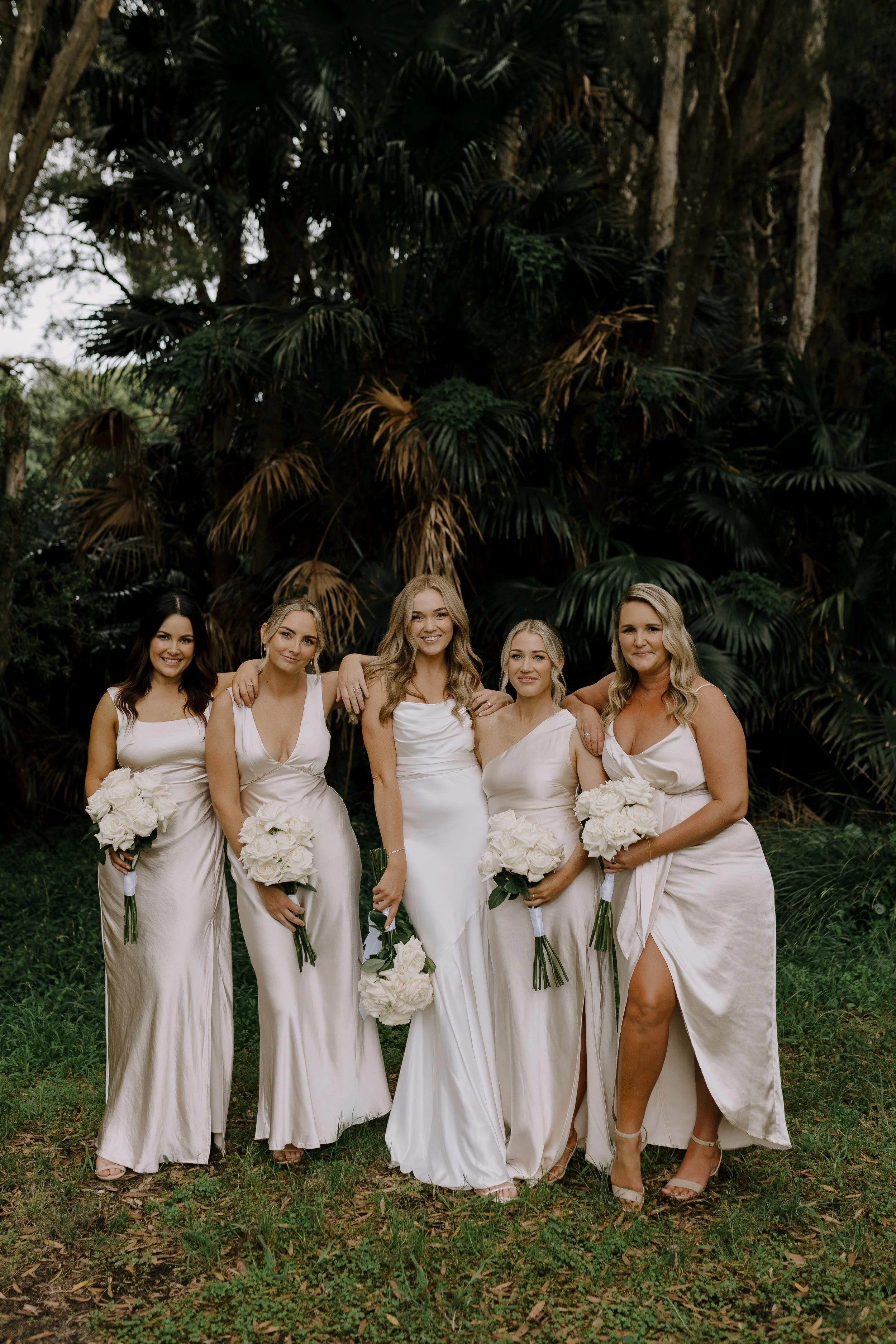 Bride & Bridesmaids 3 (1).jpg