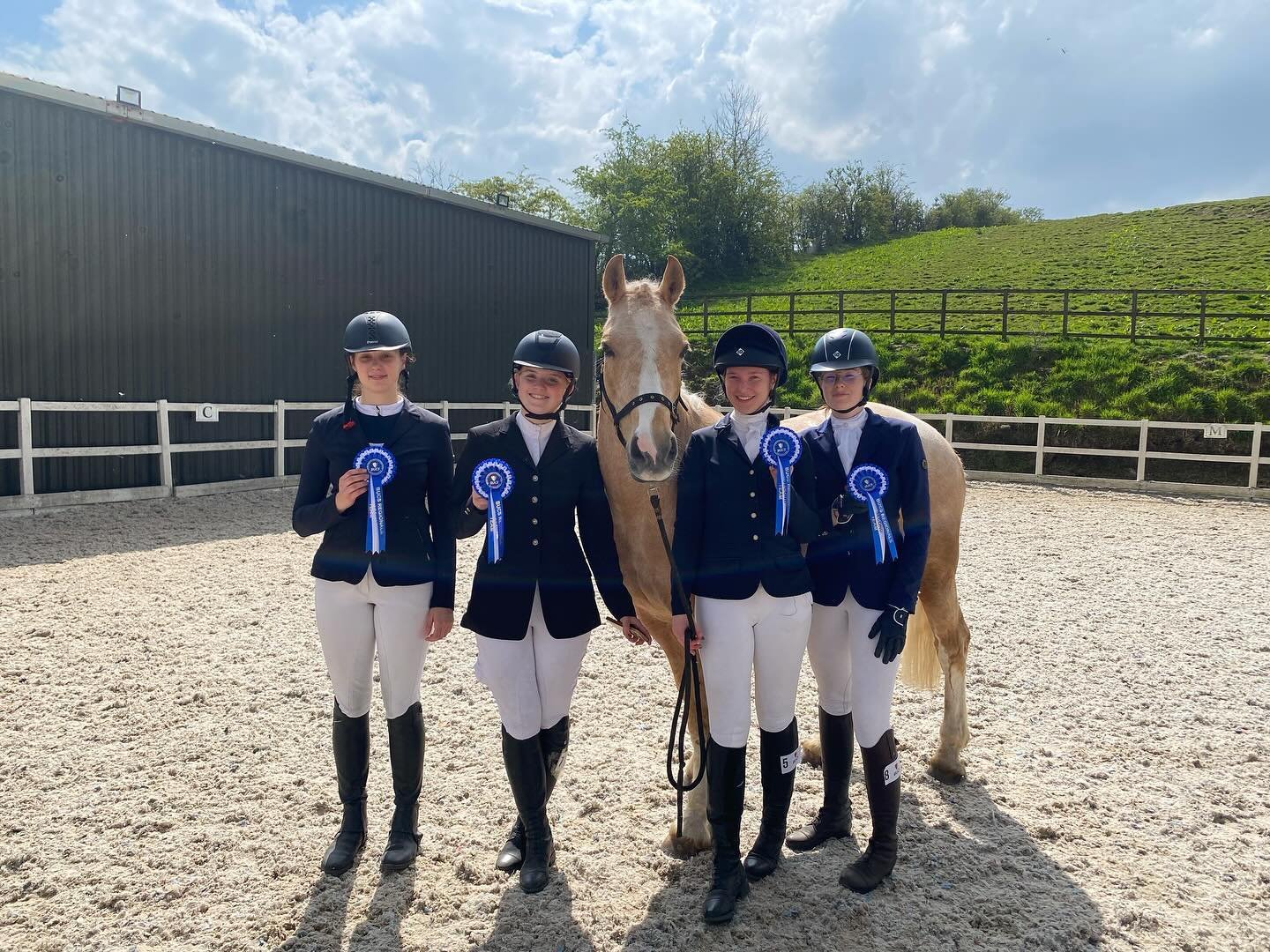 Well done to our C team who came team second today at regionals 🥈
Ellen and Elise also smashed it individually to come first and third 🥇🥉
A lovely day all round (with some typical BUCS moments added for some extra fun! 🙈)
Congratulations to @stra