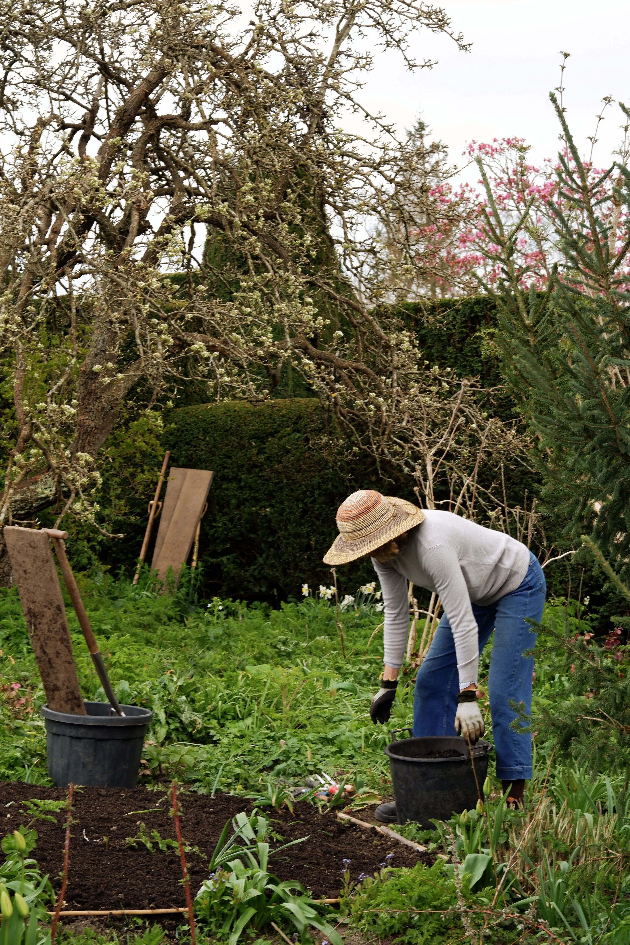 dixter-gardener-2.jpg