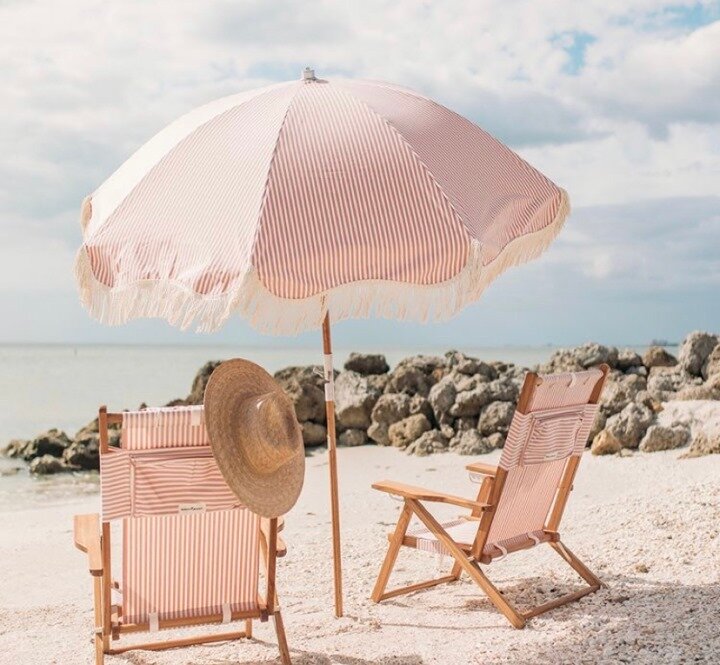 &Agrave; Ros&eacute;, l'&eacute;t&eacute; dure longtemps. C'est comme &ccedil;a le sud.⠀⠀⠀⠀⠀⠀⠀⠀⠀
Pour les plus chanceux qui sont partis en vacances, quelle &eacute;tait votre destination ? 💦☀⠀⠀⠀⠀⠀⠀⠀⠀⠀
Pour ceux qui veulent prolonger l'&eacute;t&eacu