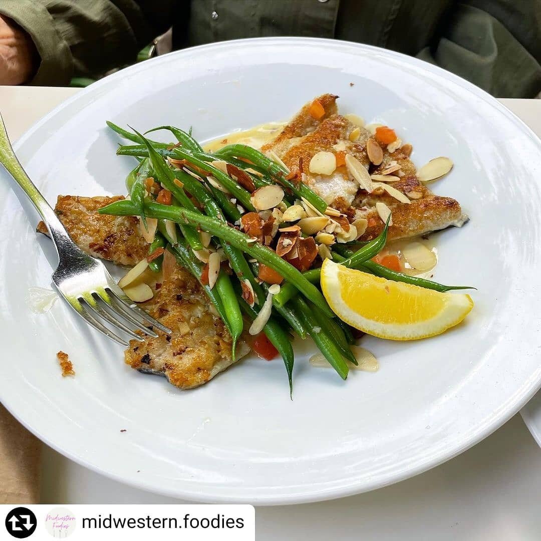 Happy to have you out on our patio!☀️
#Repost - @midwestern.foodies
fry-day😋 /📍L&rsquo;albatros