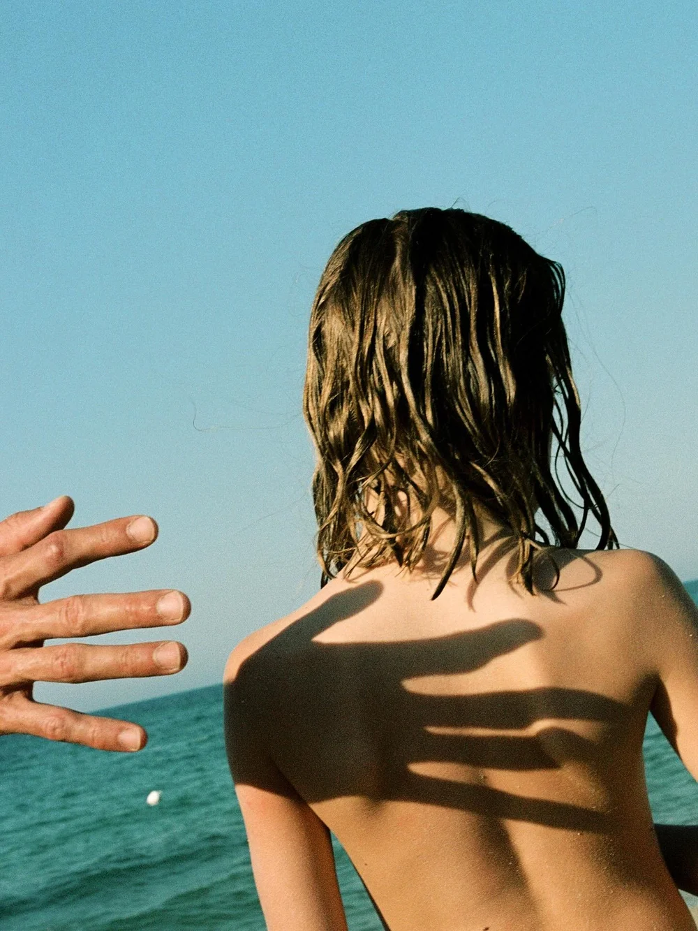 when the summer scans arrive and take you right back to the sun drenched slow days of ice cream, swimming and mosquitos. 

Italy 2025 
Scanned by @carmencitafilmlab 

#35mm #analoguevibes #summeronfilm #shootwithfilm #carmencitafilmlab #holidaymagazi