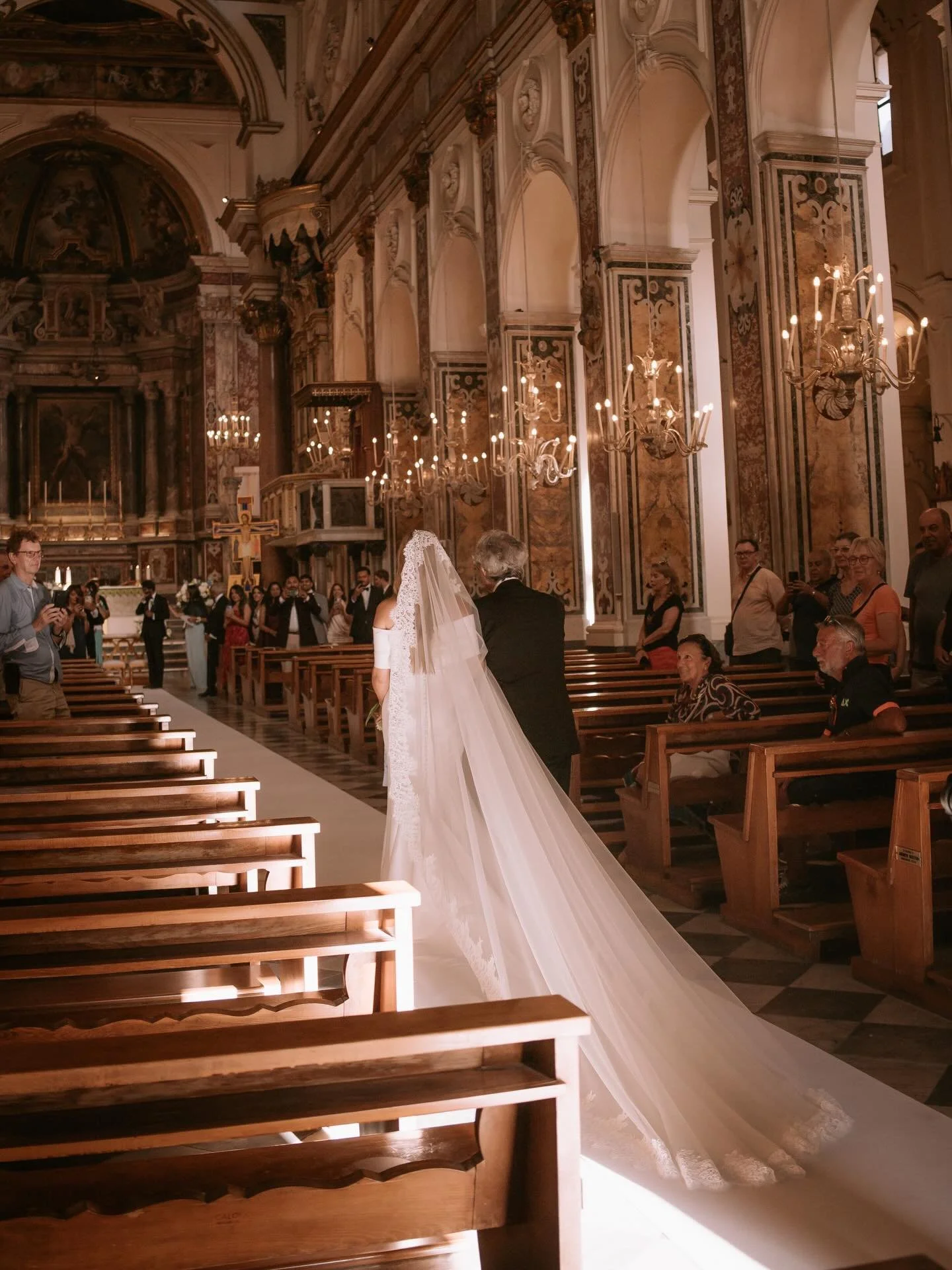 Stunning Amalfi Cathedral wedding. Can you imagine a more stunning AND dramatic setting to say I do? 
Duomo Di Amalfi with its quiet grandeur and history behind its facade is just extraordinary 

@lacallaevents 
@amalficoastflorist 
@rosa_clara 
@ale