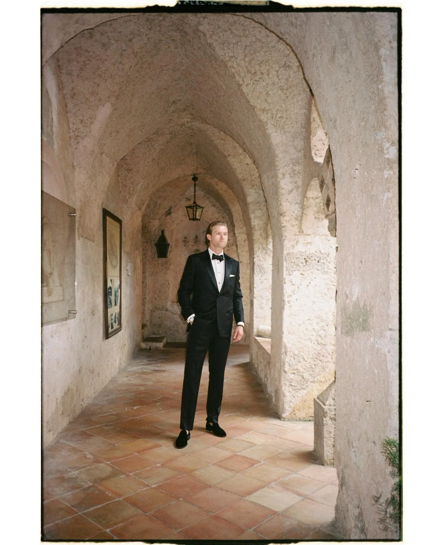 I went to a @johndolanphotog little workshop one day (two years ago i think?) and I remember one of the things he said was &ldquo;never take your eyes off the bride&rdquo; 
And while it&rsquo;s 100% valid, we have to have more than 2 eyes at the wedd