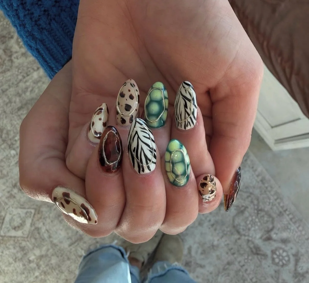 These are just a few of @nailed_byry sets she&rsquo;s done recently!!🤩 we are obsessed!

Click the link in our bio to book your Christmas nails🎄🎅🏼

#christmasnails #nailart #holidaynails #pslnails #fortpiercenails #stuartnails #veronails