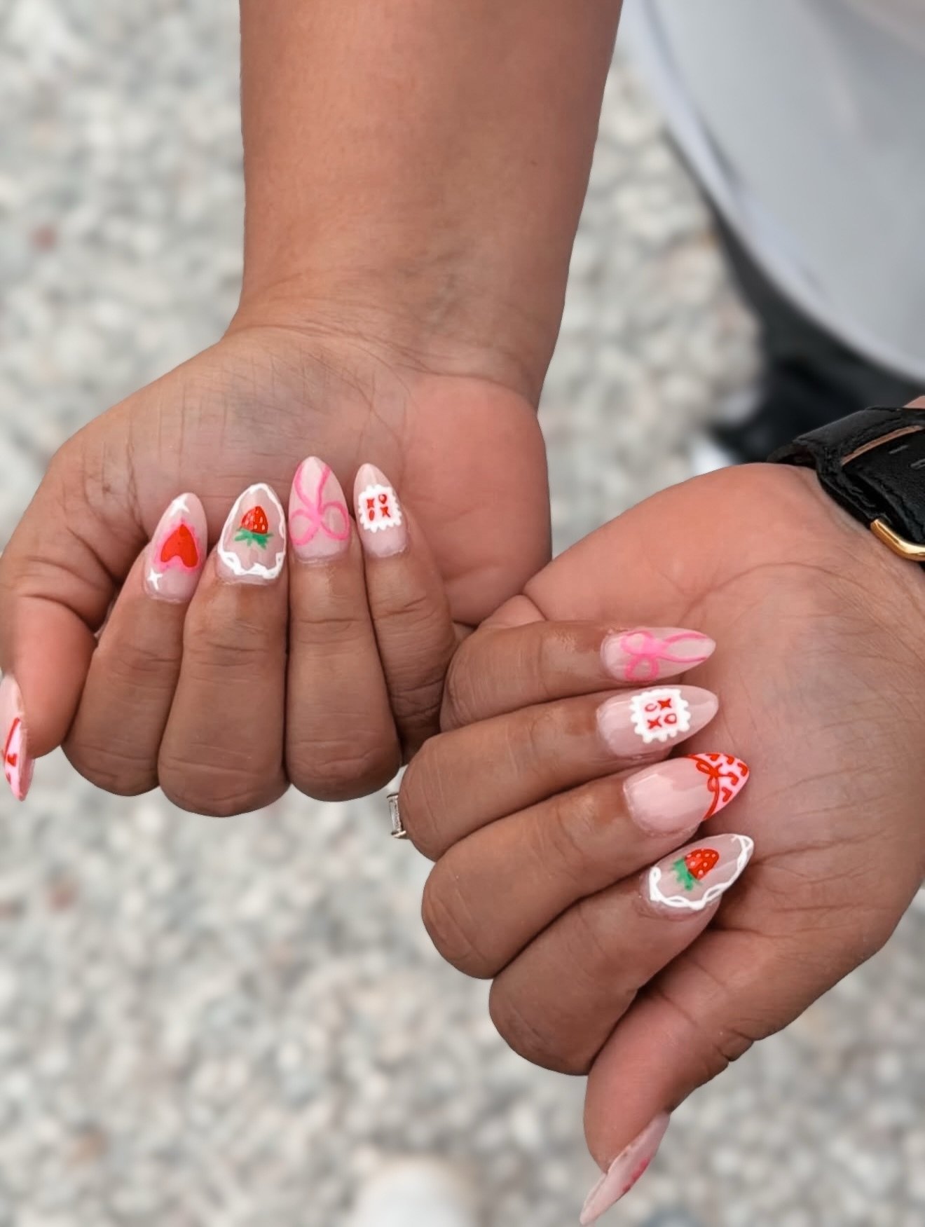 The cutiest v-day nails you ever did see🩷☺️

Nail cred: @nailed_byry 

#valentinesnails #nailart #pslnailtech #ftpiercenails #stuartnails