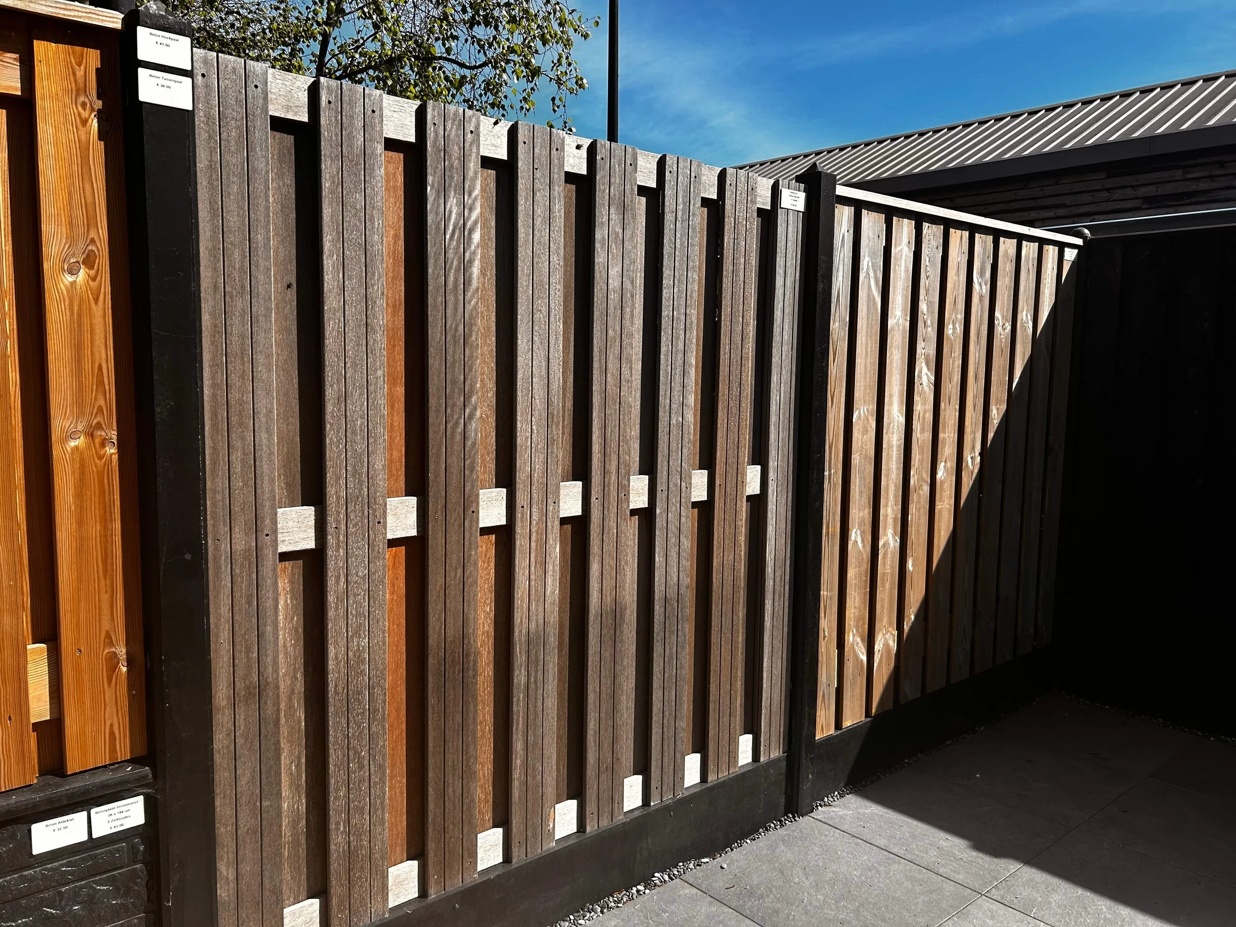 Houten tuinafscheiding