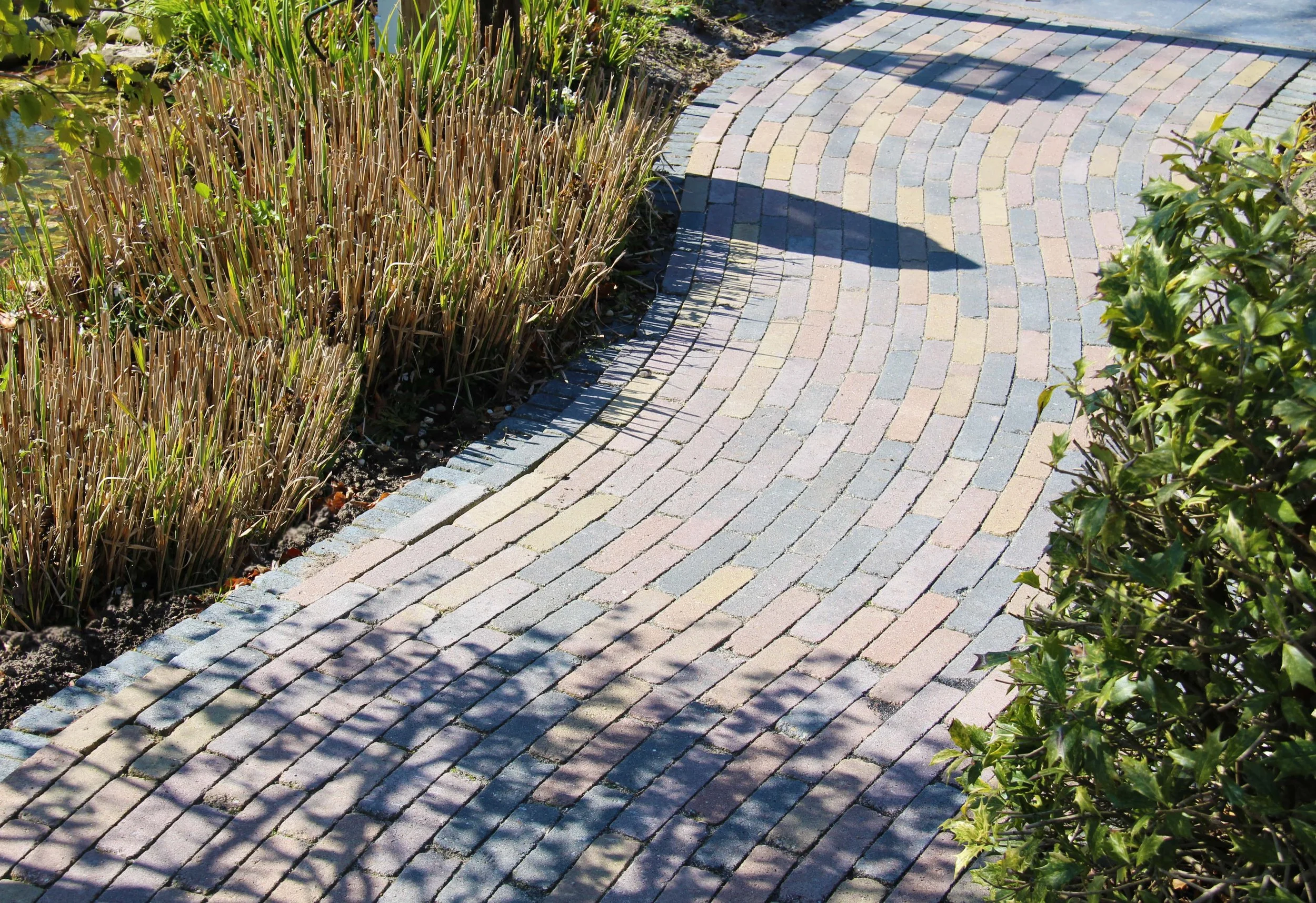 Getrommelde bestrating retrostones bont