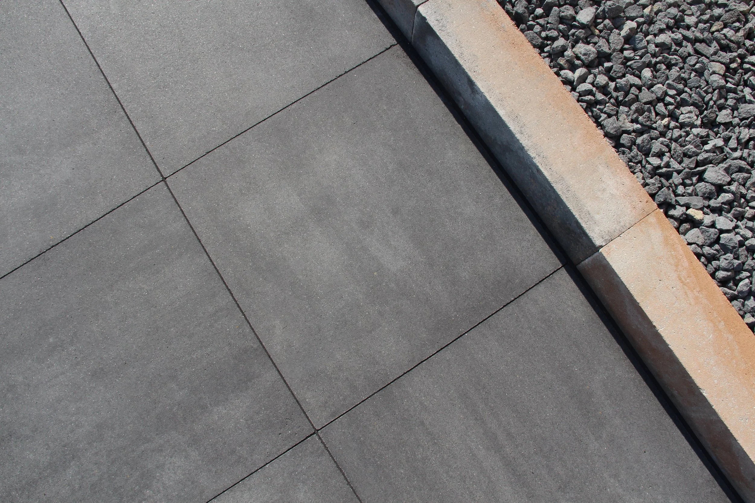 Grote betontegels pure minerals