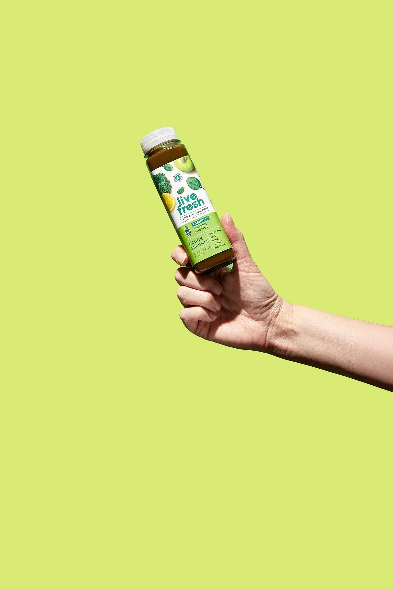 Live Fresh green juice by Sarah Neuner Photography