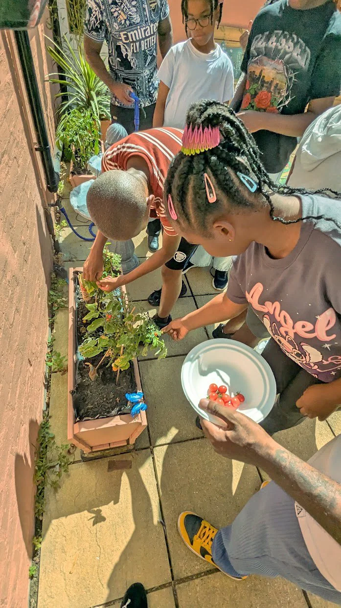Green-fingered Young Leaders’ gardening