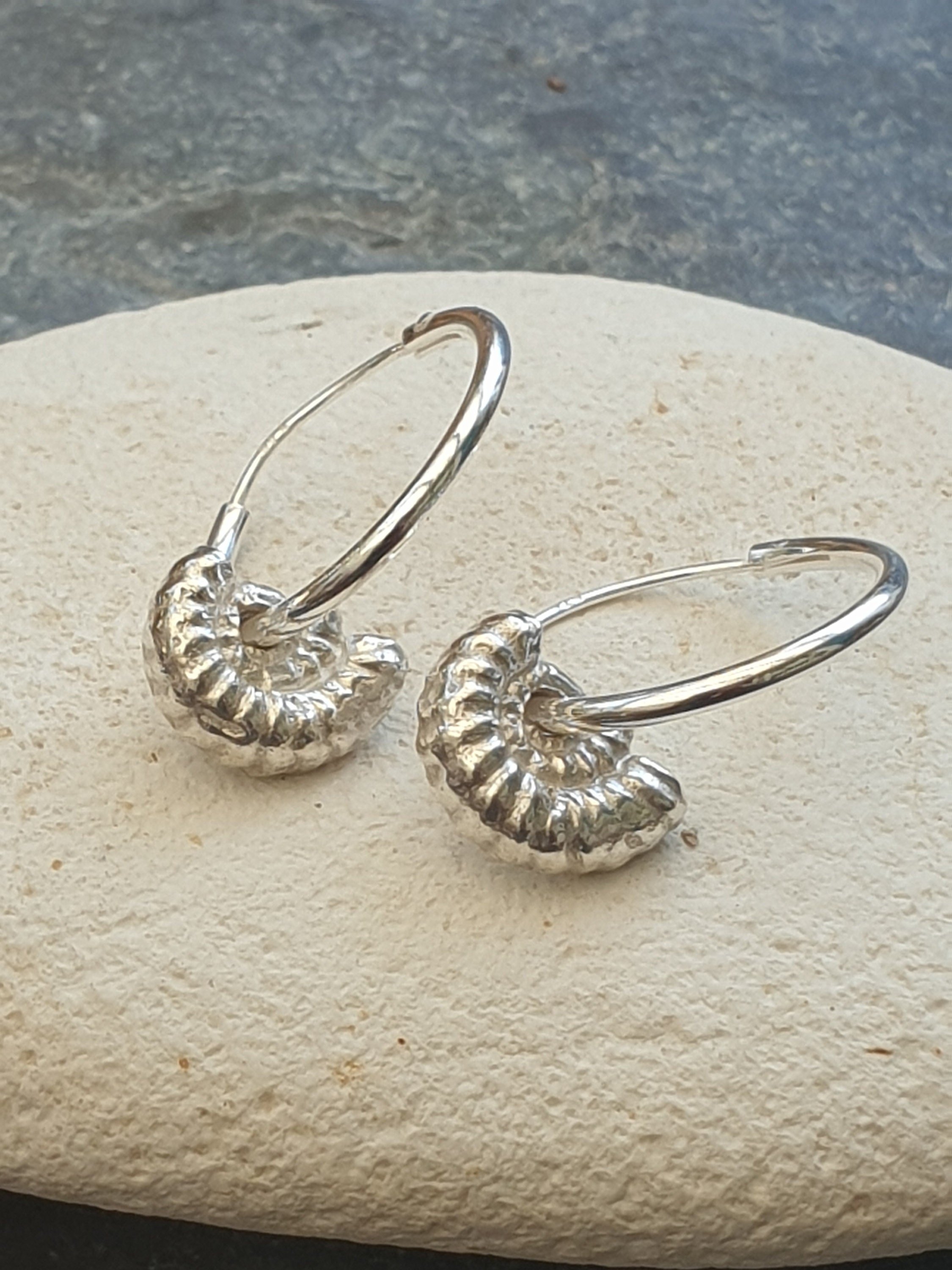 https://i.etsystatic.com/21412572/r/il/7c3dbb/2564494060/il_fullxfull.2564494060_q759.jpg