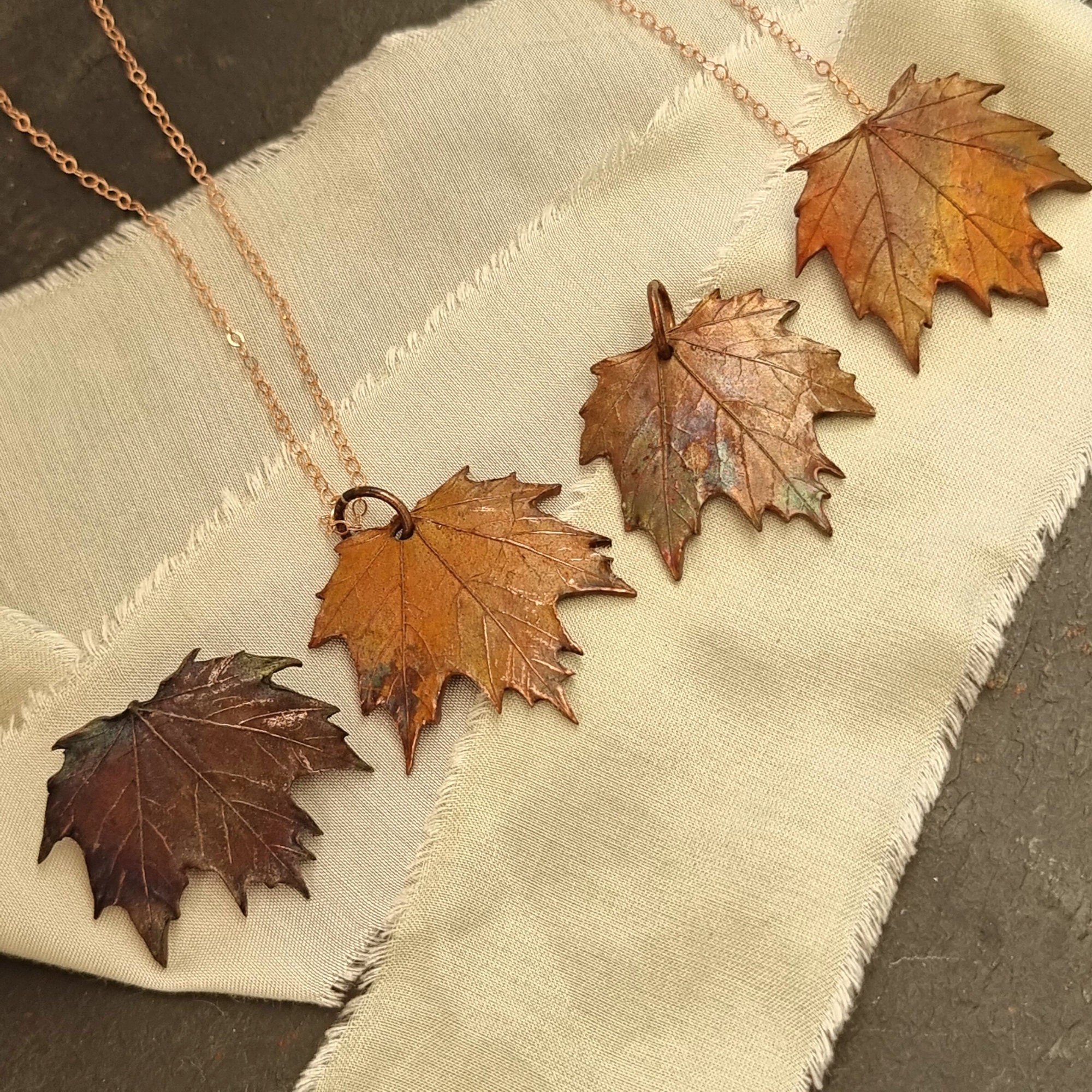https://i.etsystatic.com/21412572/r/il/b130b8/4194269097/il_fullxfull.4194269097_e1yn.jpg