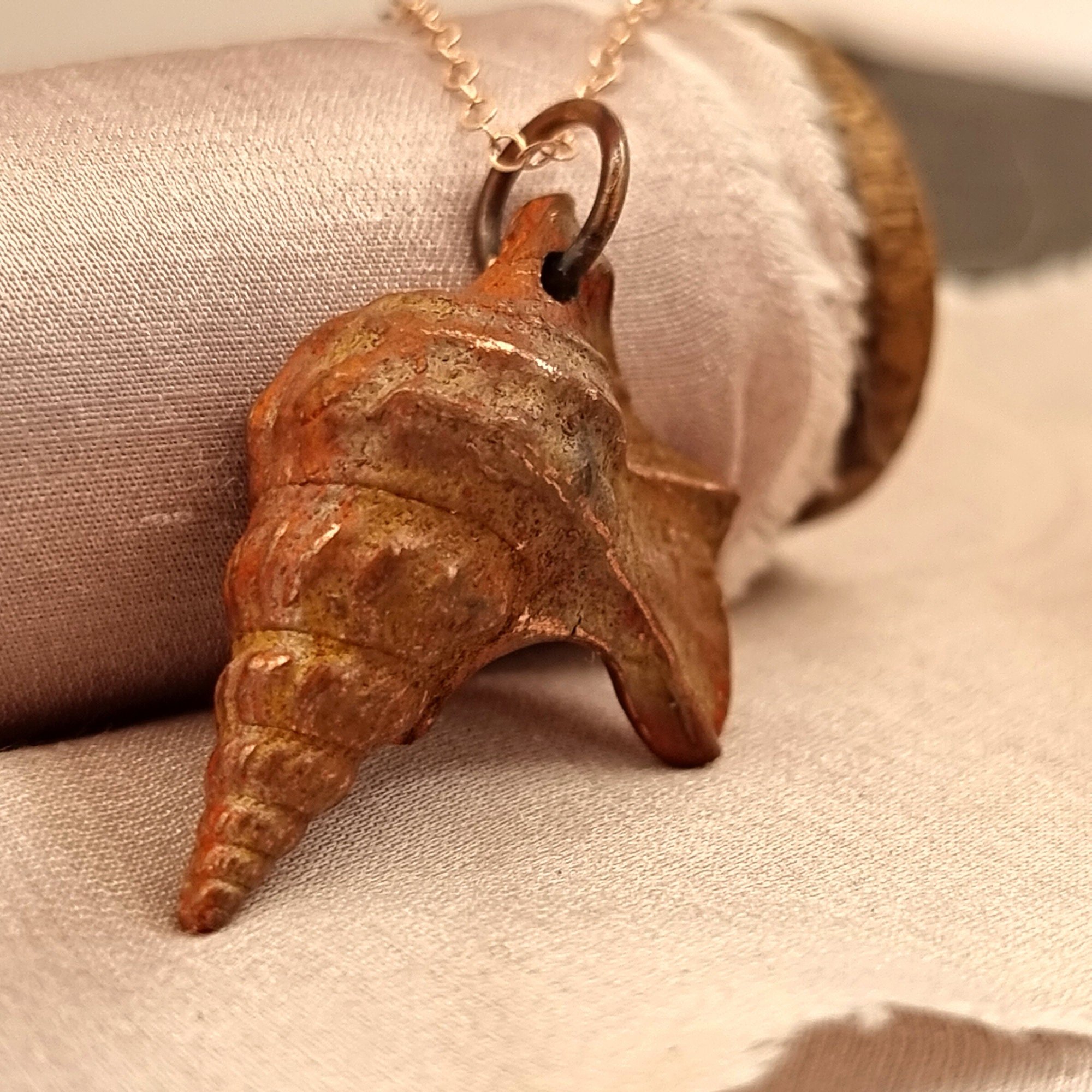 https://i.etsystatic.com/21412572/r/il/5bd462/4146509998/il_fullxfull.4146509998_t97m.jpg