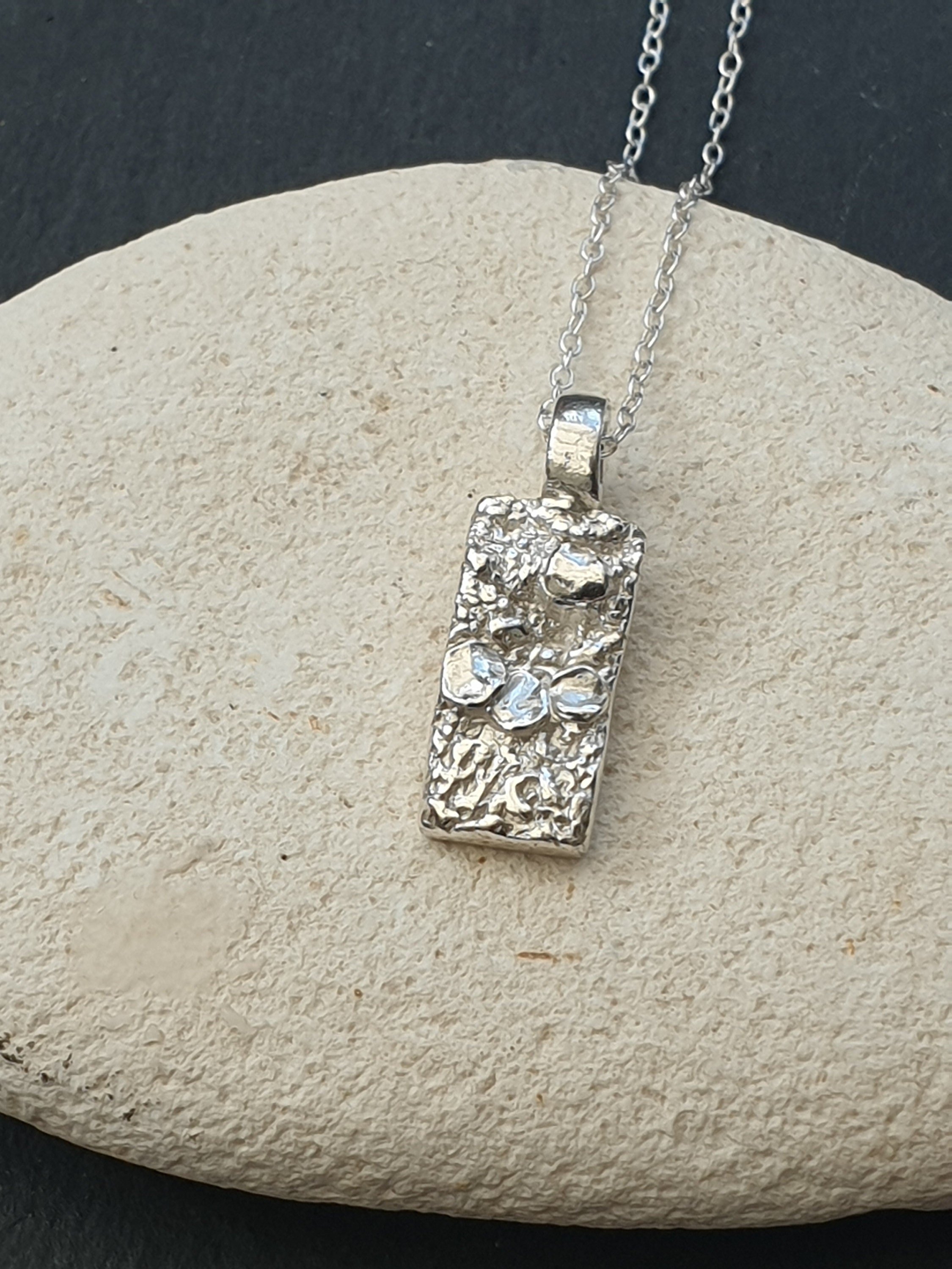 https://i.etsystatic.com/21412572/r/il/1bb951/2406390167/il_fullxfull.2406390167_eo3q.jpg