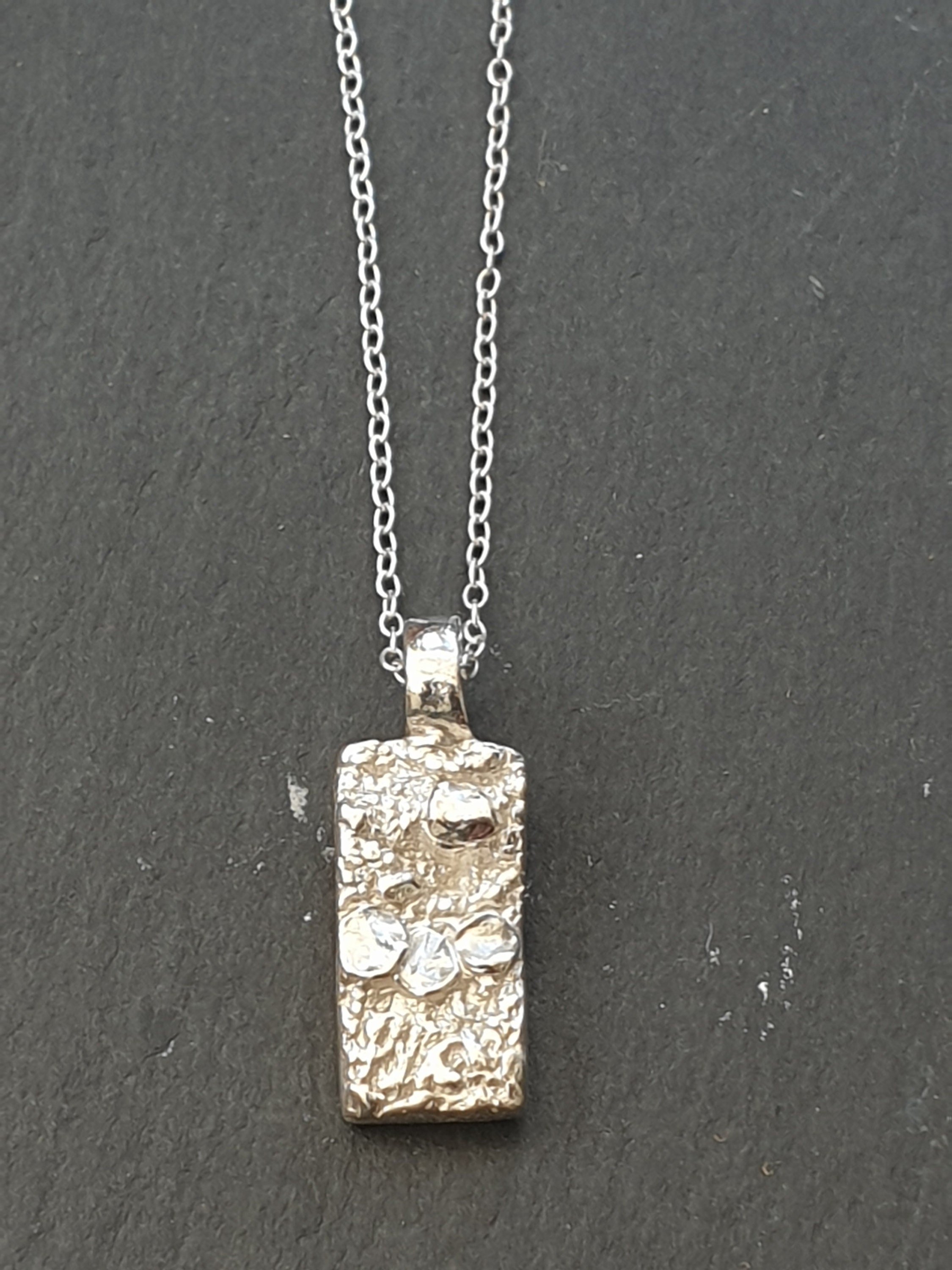 https://i.etsystatic.com/21412572/r/il/8be145/2406390443/il_fullxfull.2406390443_chut.jpg