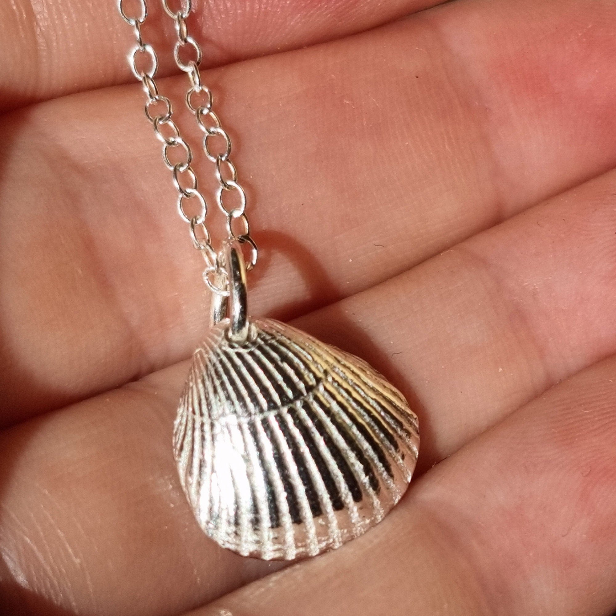 https://i.etsystatic.com/21412572/r/il/7b5c4b/3280461339/il_fullxfull.3280461339_m1dw.jpg