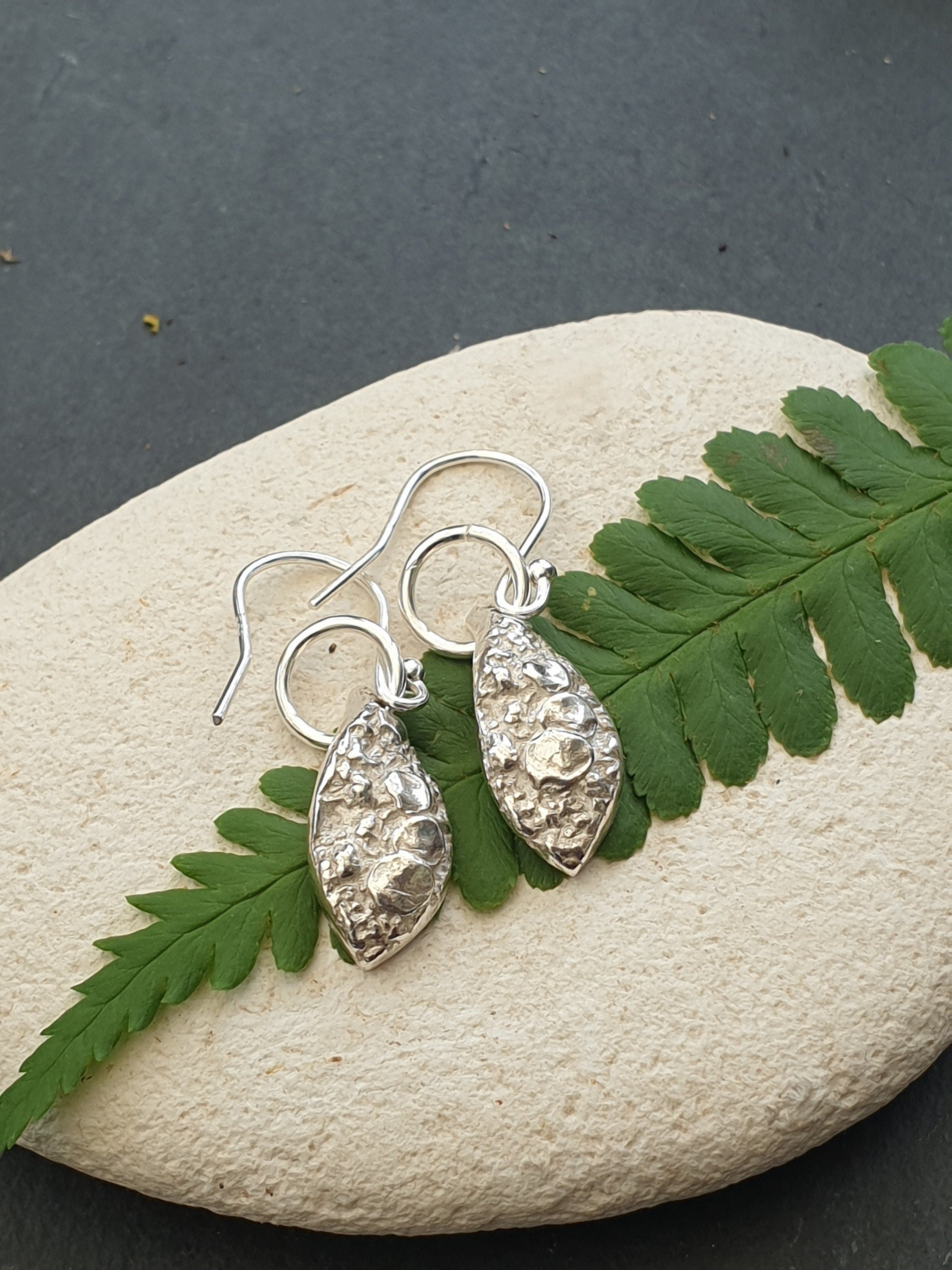 https://i.etsystatic.com/21412572/r/il/95d85c/2406414521/il_fullxfull.2406414521_269z.jpg