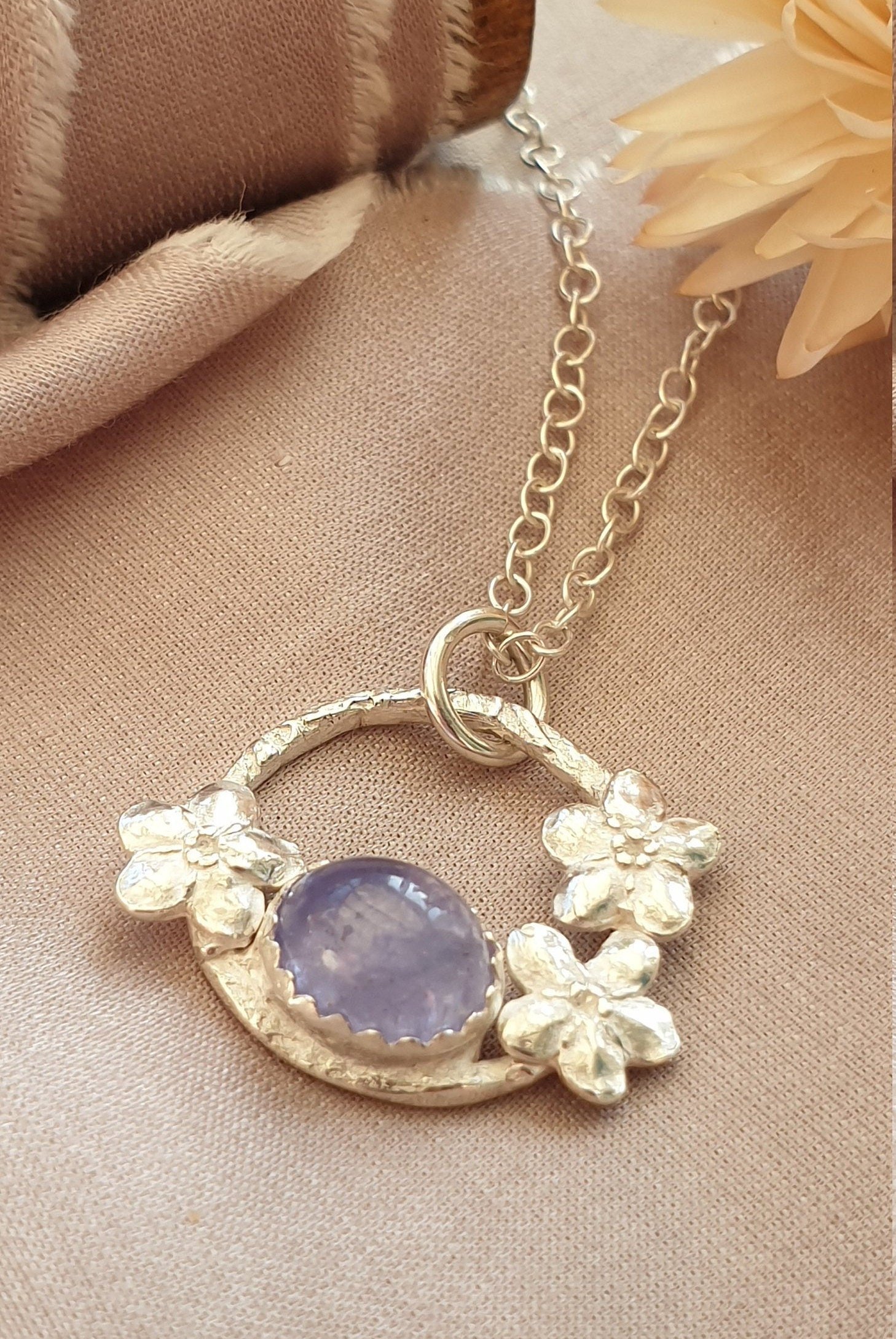 https://i.etsystatic.com/21412572/r/il/11c10d/2964056699/il_fullxfull.2964056699_r8vj.jpg