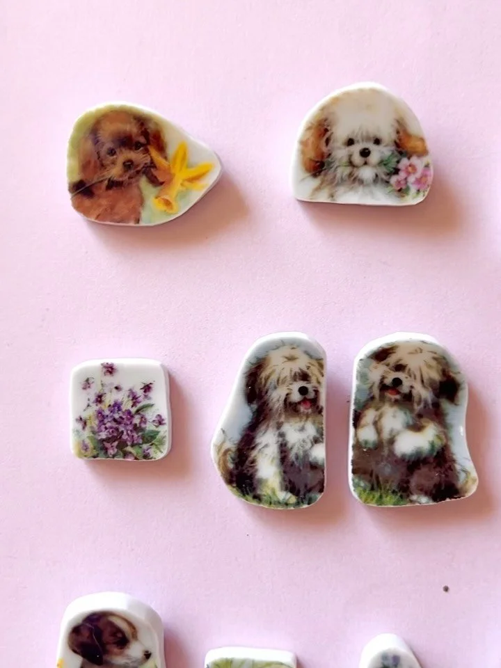 Coming soooon ⚒️⛓️🎀 puffins, dogs, ducklings and flowers 🌼