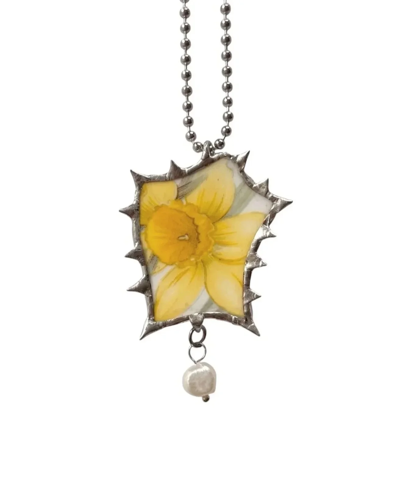 Daffodil Necklace