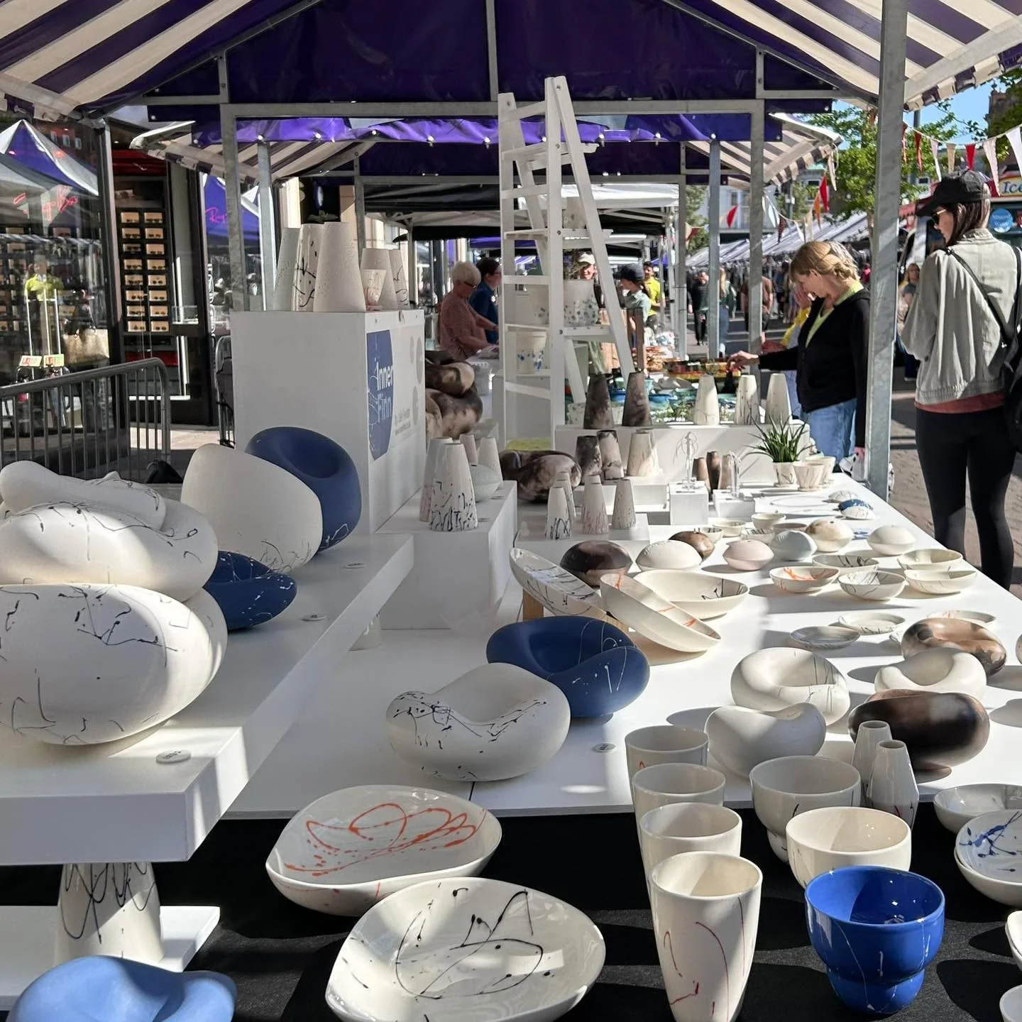 We&rsquo;re here in the glorious sunshine at Ceramics in Charnwood today, 11th May. There&rsquo;s a lovely buzz around the market place. Please say hello if you come along. 

#blueandwhitestyle #innerfinnceramics #handmadeporcelain #thankyouforbuying