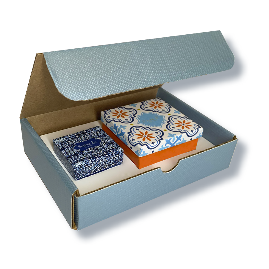 Ecomm Mailer Box_blue.png