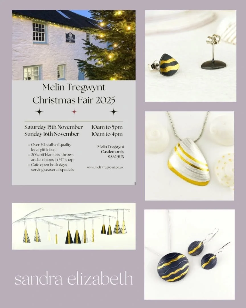 It may be raining cars and dogs with howling wind right now but the sun is out tomorrow. A great day to visit the gorgeous Melin Tregwynt wool mill Christmas fair. I'll be there, hope to see you. 🌞🌞🌞
#melintregwyntchristmasfair #visitpembrokeshire