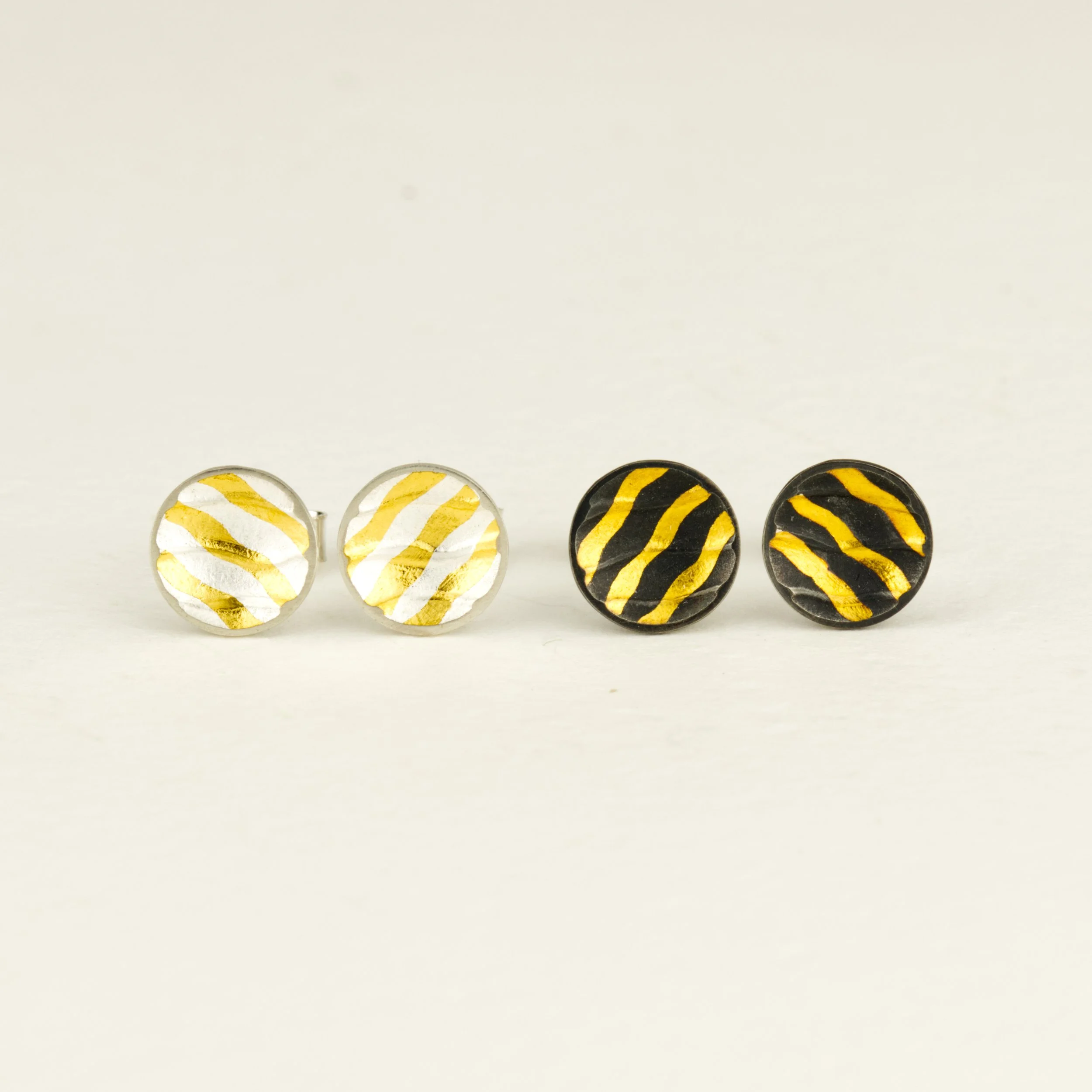 Ripple wave silver studs (small)