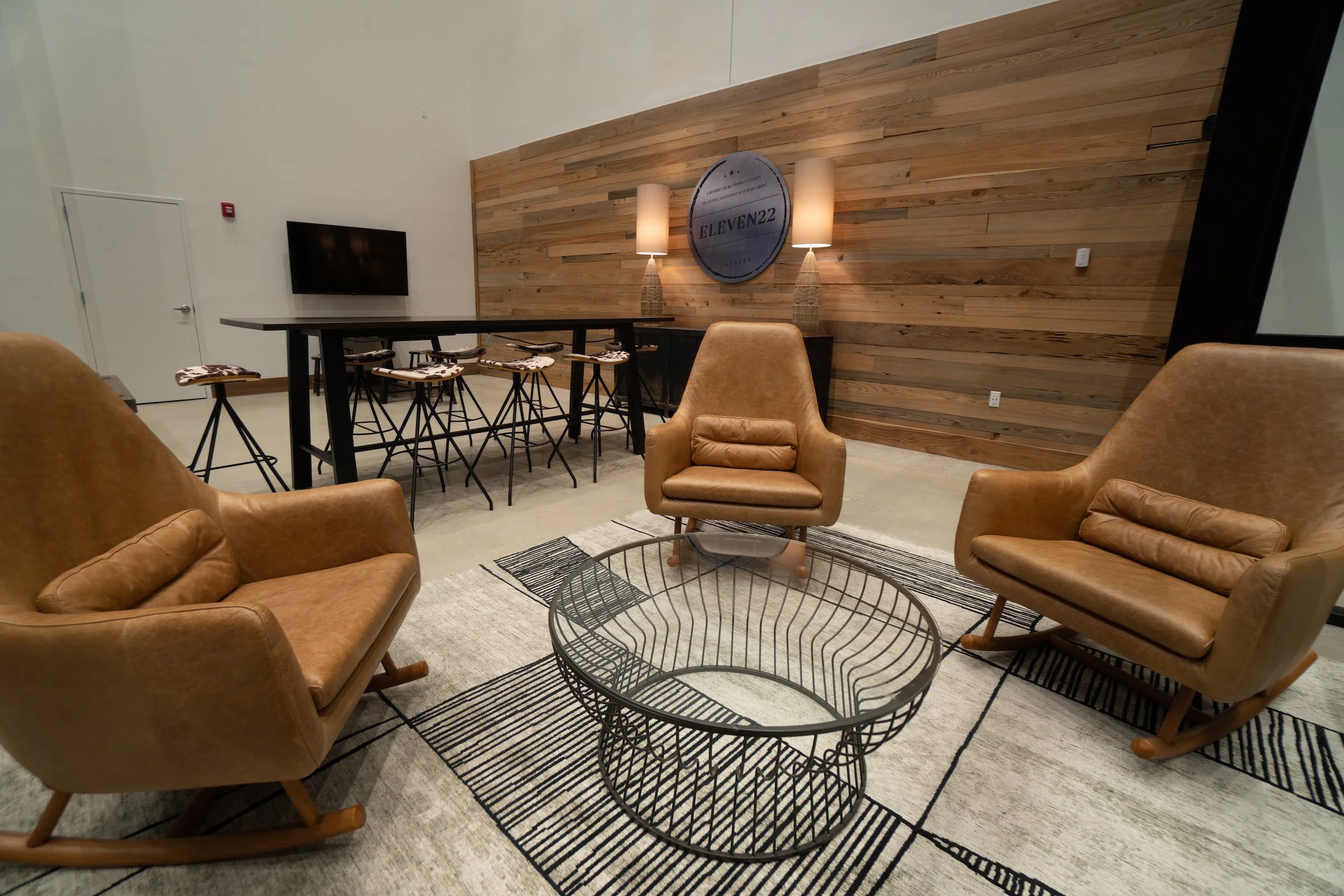 Managing Sound in the Workplace: Design Strategies for a Quieter Office