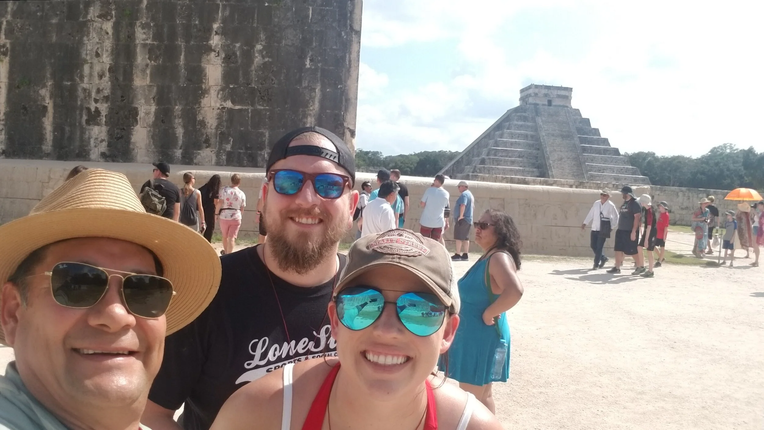 chichen itza.jpg