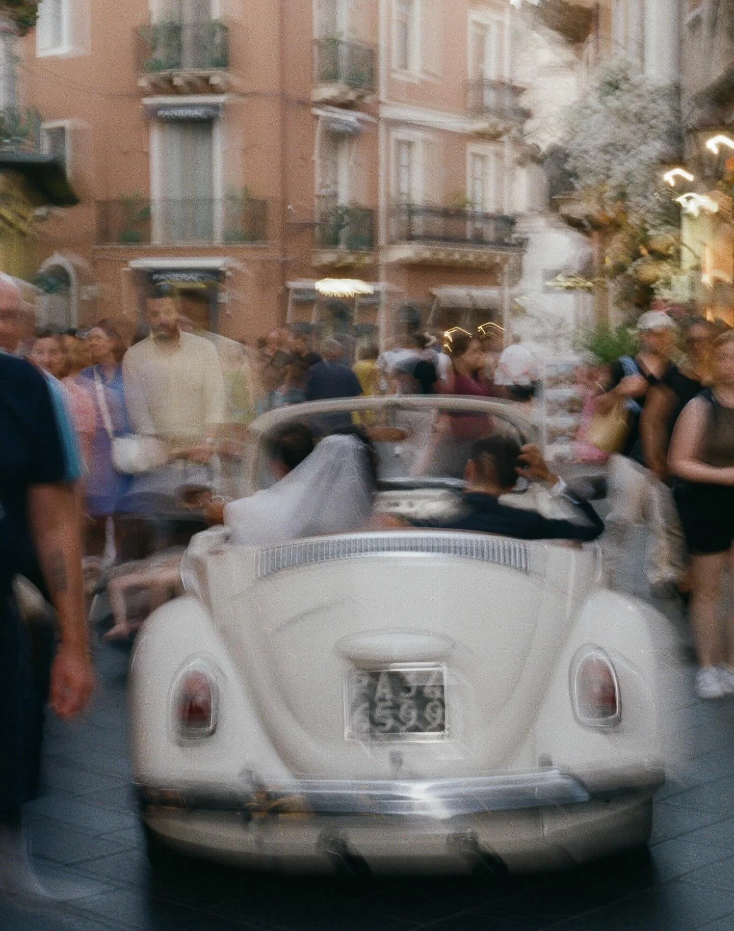 a wedding send off through the streets of Taormina ✨
