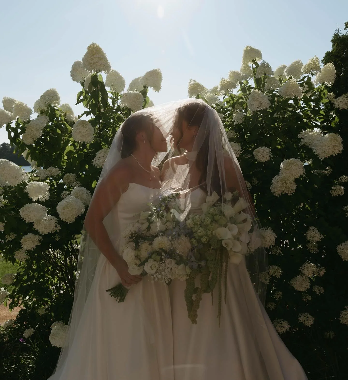 delivered Emma &amp; Hanna&rsquo;s coastal wedding today! Photographed on digital &amp; film &lt;3

Venue/planner: @saphireeventgroup 
Florist: @homegrown_blooms_ 
Entertainment: @cityeventgroup 
Photographer: @annagracec 
H&amp;MU: @bethsbridalandbe