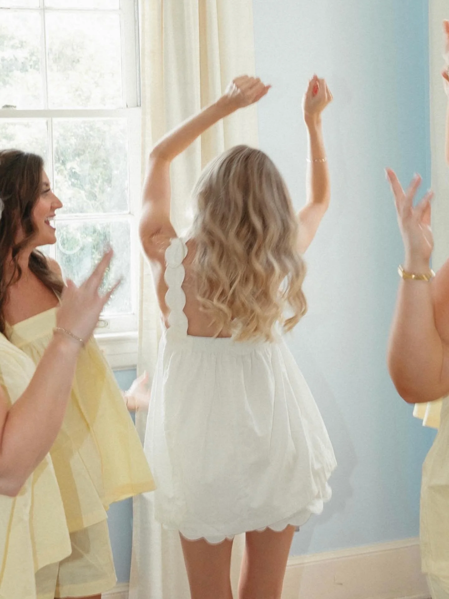 reminiscing over Shelby &amp; Dillon&rsquo;s wedding day 💛