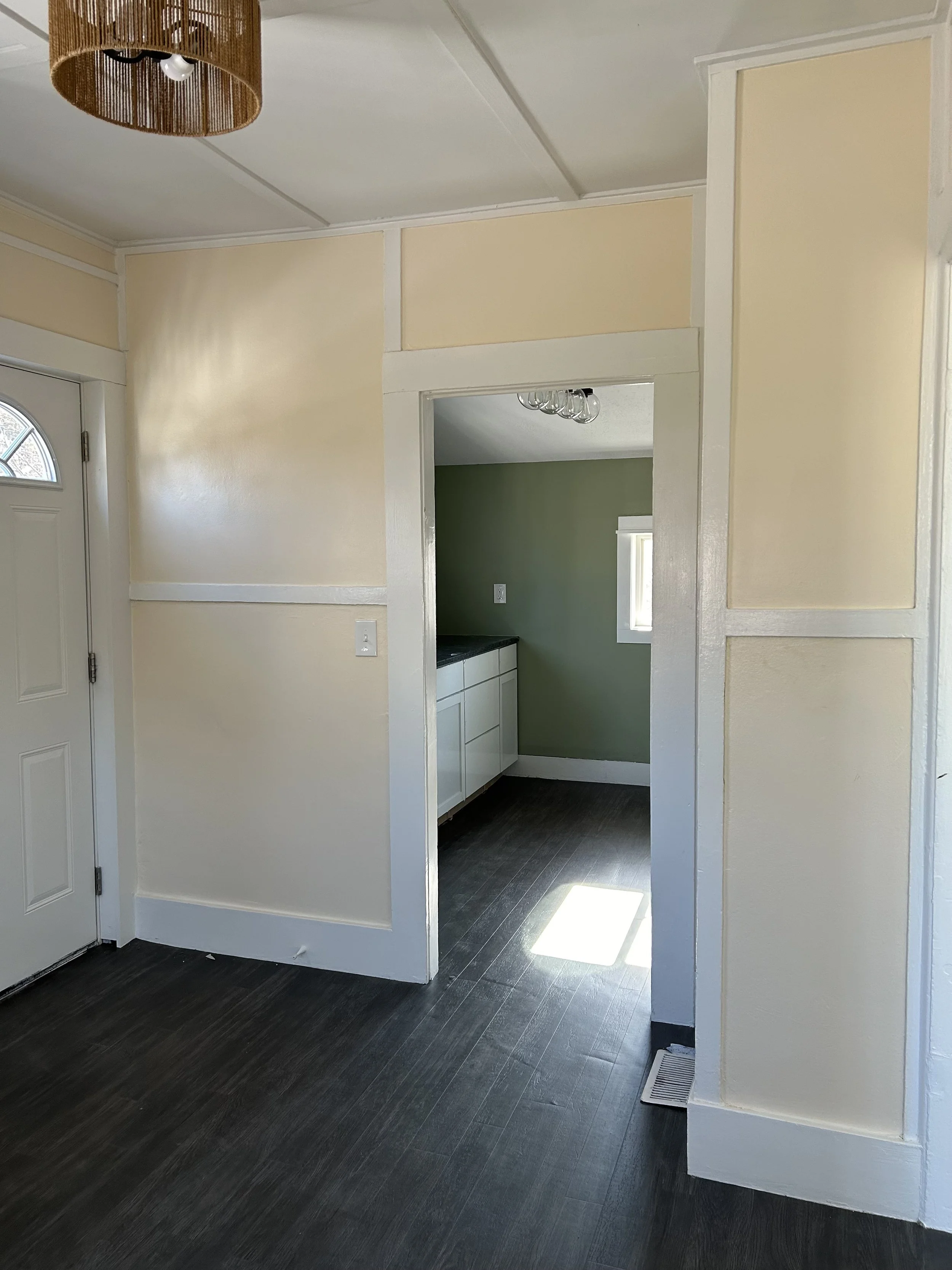 Breakfast Room, South Side