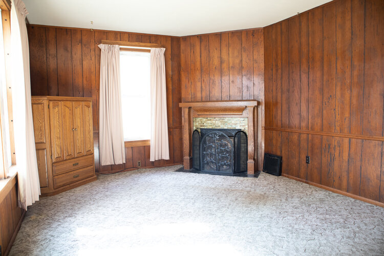 LIVING ROOM 1 - BEFORE.jpg