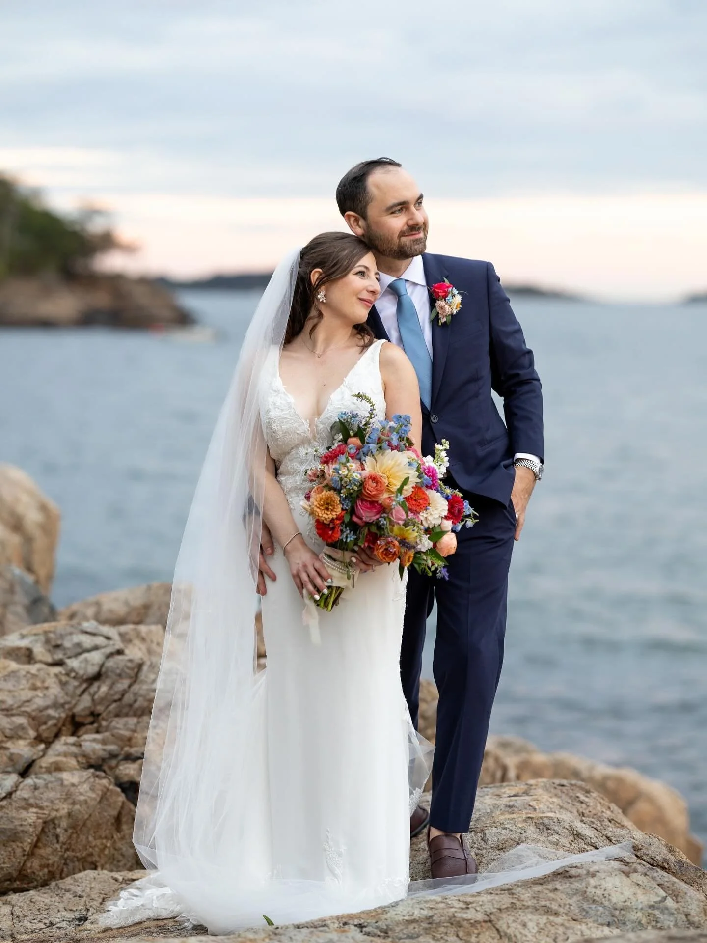 A colorful reminder that everyday has a little sunshine ☀️ Beautiful wedding for Krysta at Misselwood 💍 Makeup @elizabethmoranbeauty