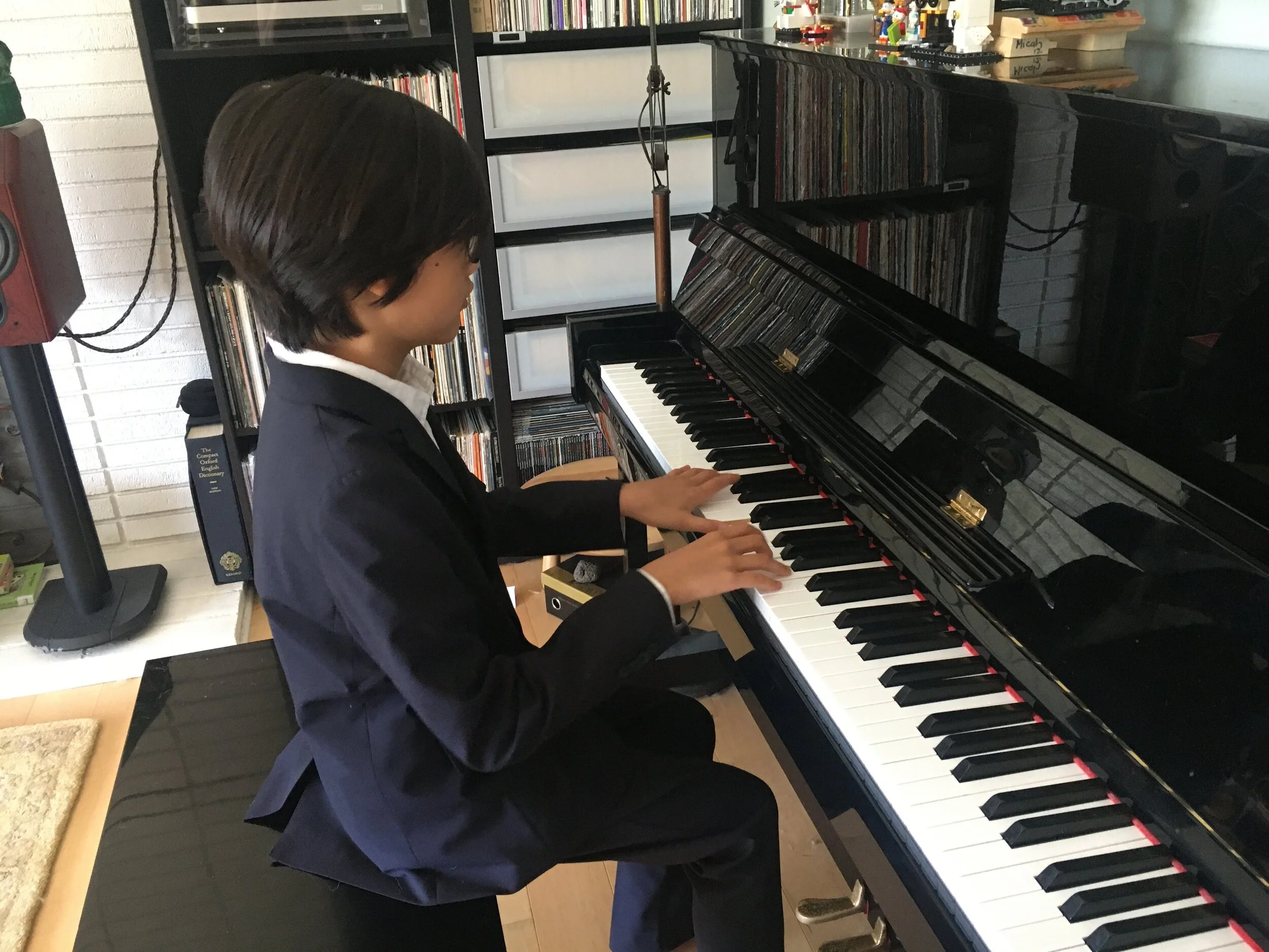 Nico Liu - playing.JPG